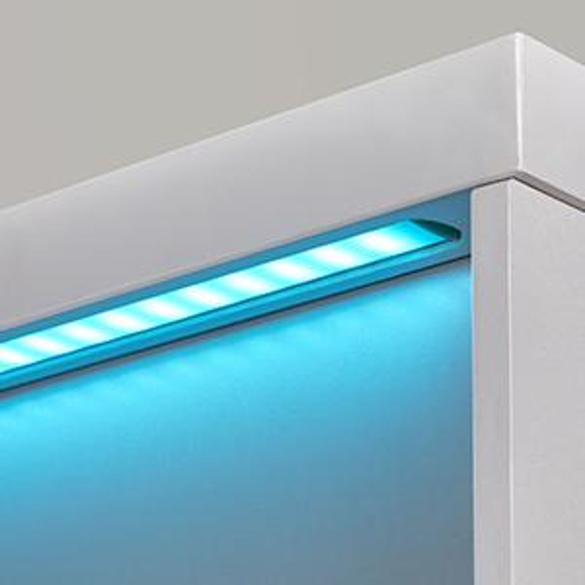 VASAGLE TV-Schrank mit LED-Beleuchtung, Fernsehtisch, TV-ständer für Fernseher bis zu 70 Zoll, mit offenen Ablagen, 2 Schränke mit Türen, 160 cm, für Wohnzimmer, weiß VTL331T10