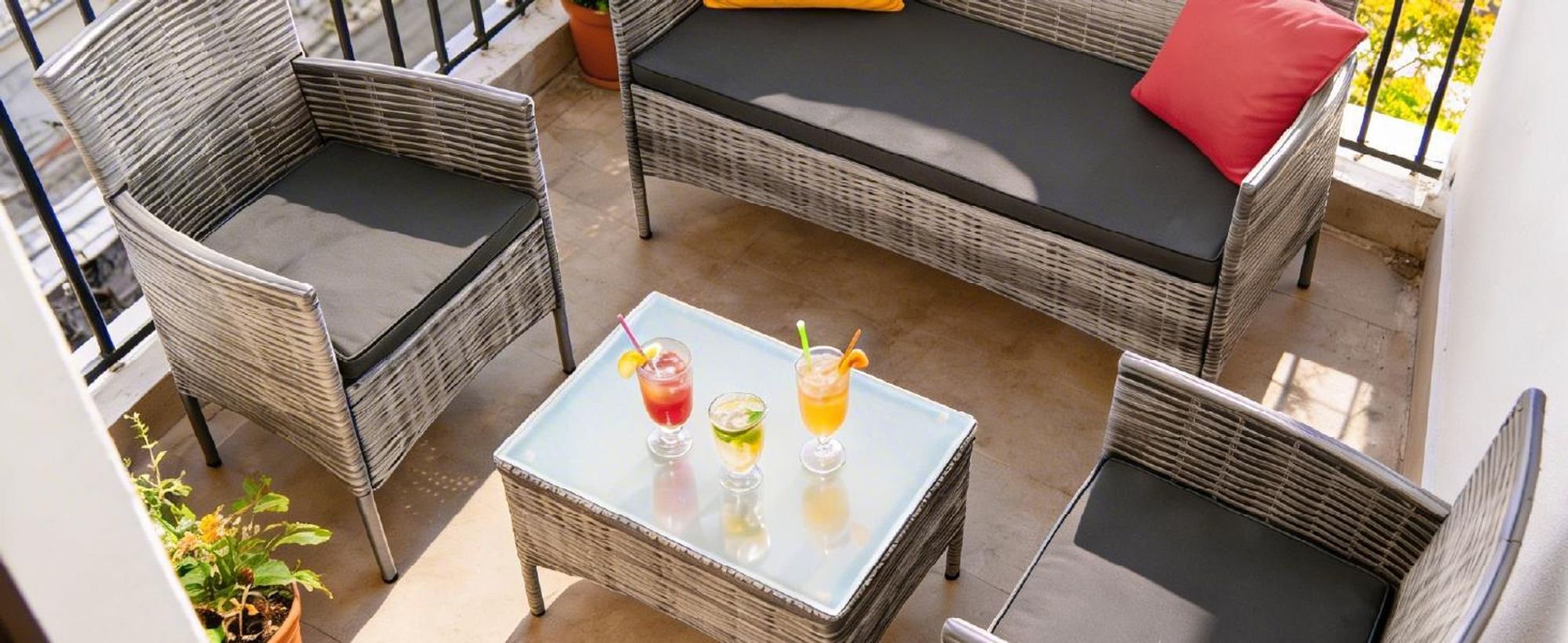 Juskys Polyrattan Gartenmöbel-Set Fort Myers - Tisch, Sofa & 2 Stühle - grau-meliert