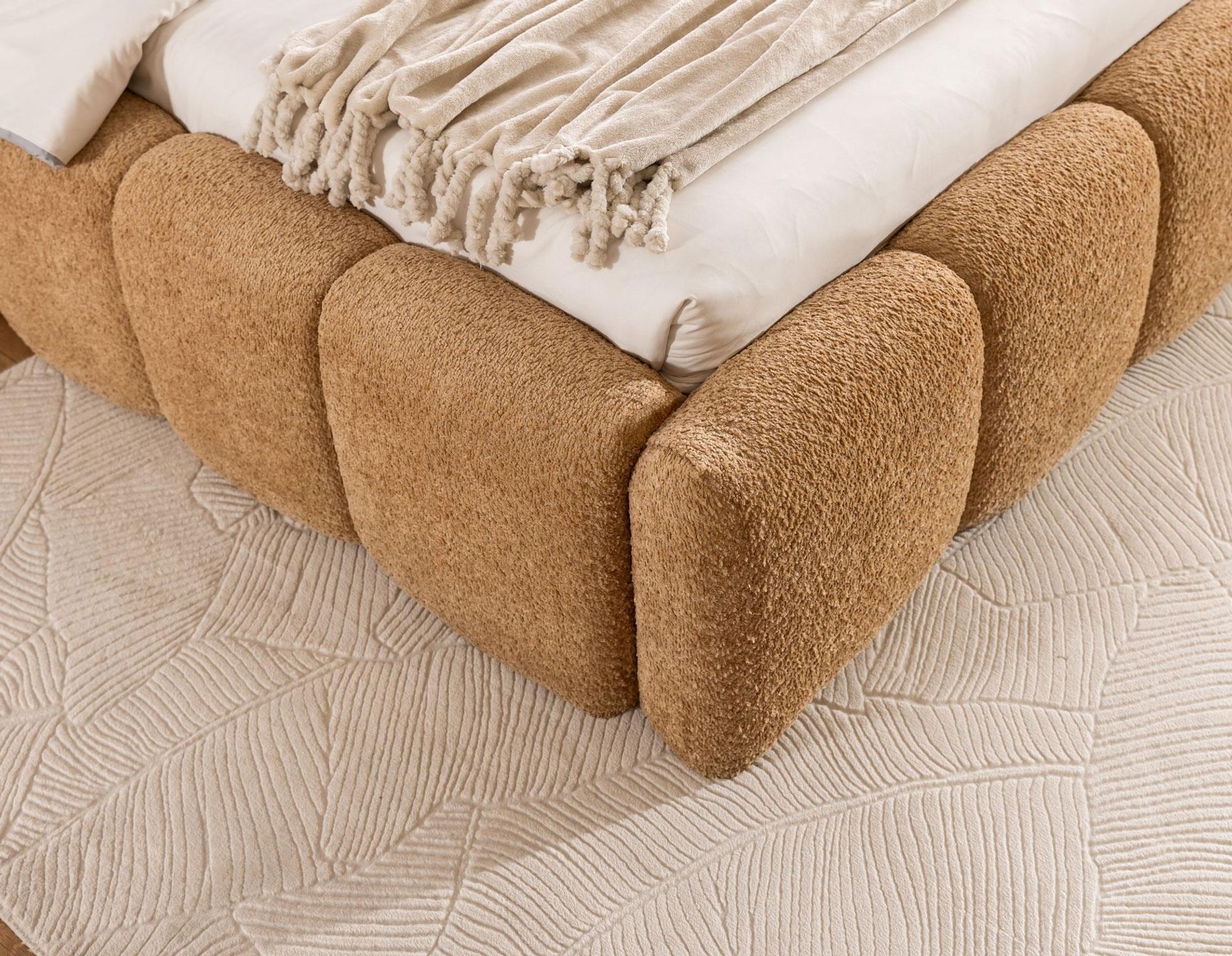 Polsterbett SOFIA 180x200 - mit Bettkasten, Doppelbett mit Stauraum und Lattenrost, Boxspringbett-Optik, ohne Matratze, Bett - Schwarz