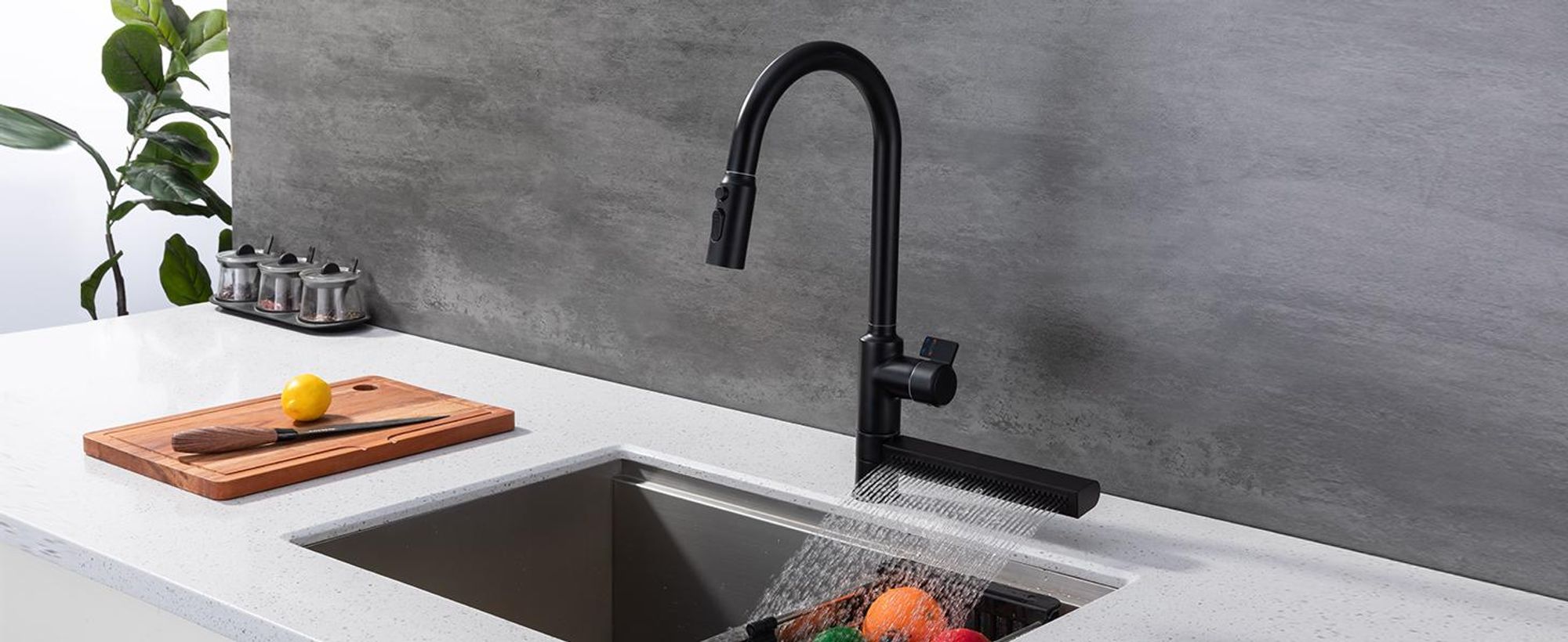 Homelody Wasserfall küchenarmatur Ausziehbar, Spültischarmatur mit brause 4 Wassersprühmodi, 360° Drehbar, Edelstahl Küchenspüle-Wasserhähne, Schwarz