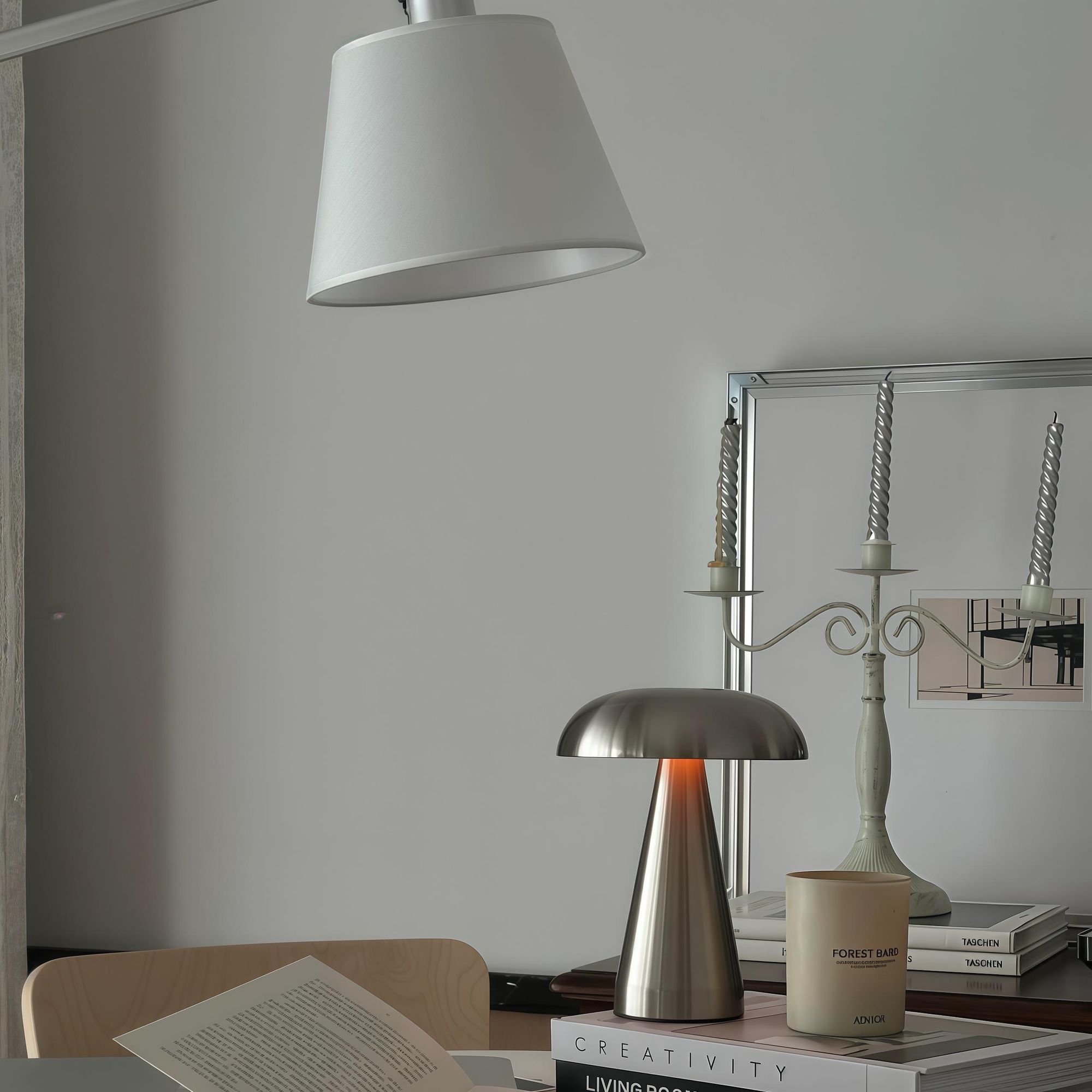 LED-Pilzlampe, tragbare Metall-Schreibtischlampe,USB-Aufladung Nachttischlampe,  dreifarbiges Touch-Kabellos Dimmen, Augenschutz-Nachtlicht, Silber