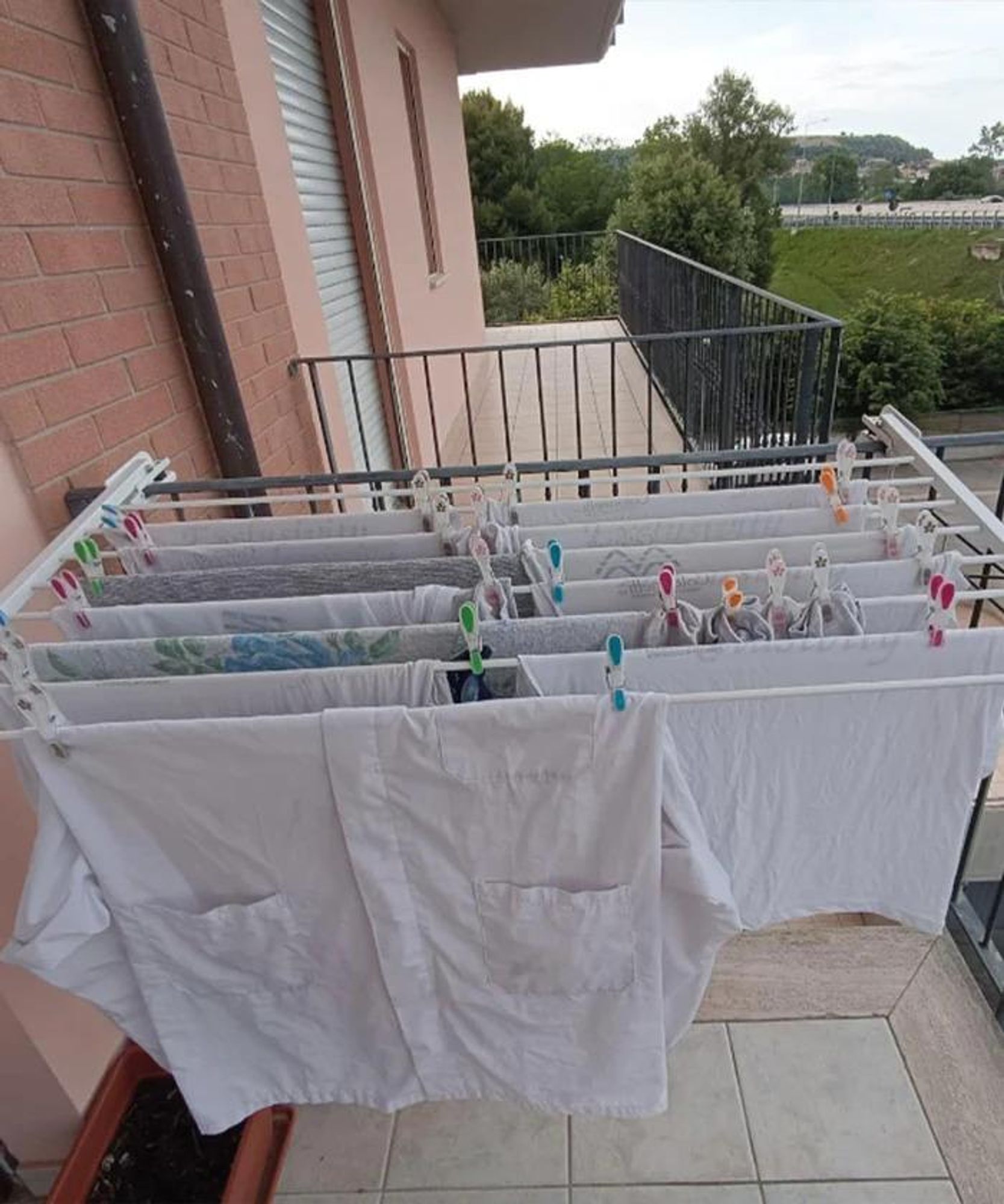 Foxydry Duo Balkon-Wäschetrockner 202 cm Anthrazit – Faltbar, wetterfest, einfache Montage