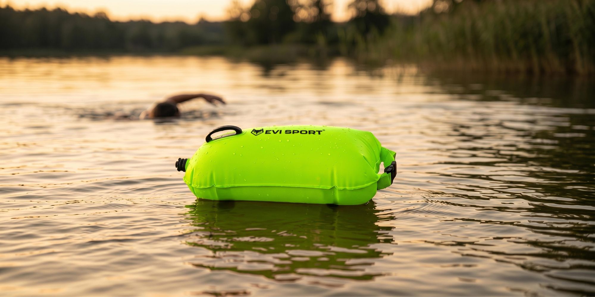 EVI SPORT AquaShield Schwimmboje 20L, Sicherheitsboje mit Trockentasche, Aufblasbar, Verstellbarer Gurt für SUP & Freiwasser, , Neongrün