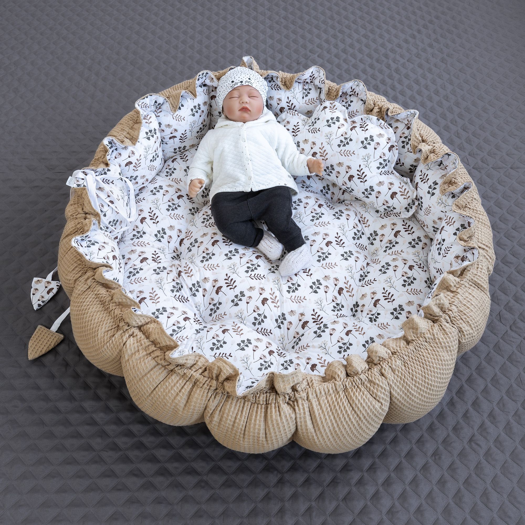 Zweiseitig Babynest ENGELSNEST XXL Blumen BRAUN Baumwolle/ WAFFELPIQUE Taupe Beige  Baumwolle + Wolke Kissen (Reisebett Nestchen Ausstattung SET)