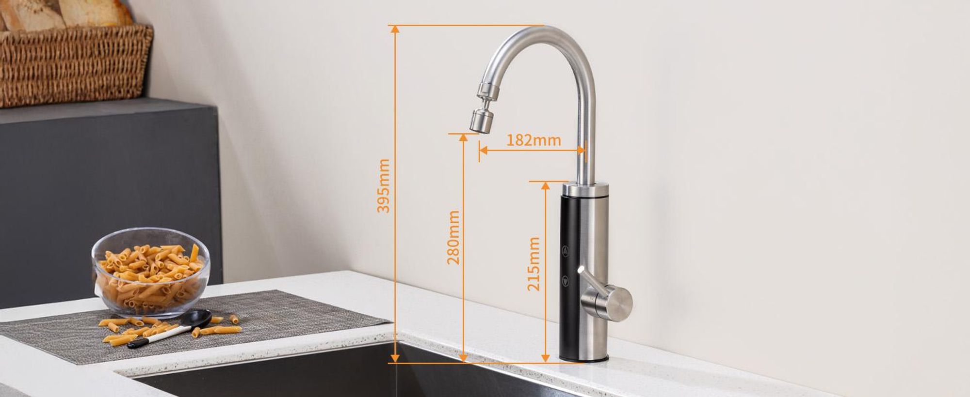 Elektrische Küchenarmatur mit Durchlauferhitzer, Gebürstet Wasserhahn Küche mit LED Temperaturanzeige,Smart Heater Wasserhahn 360° drehbar