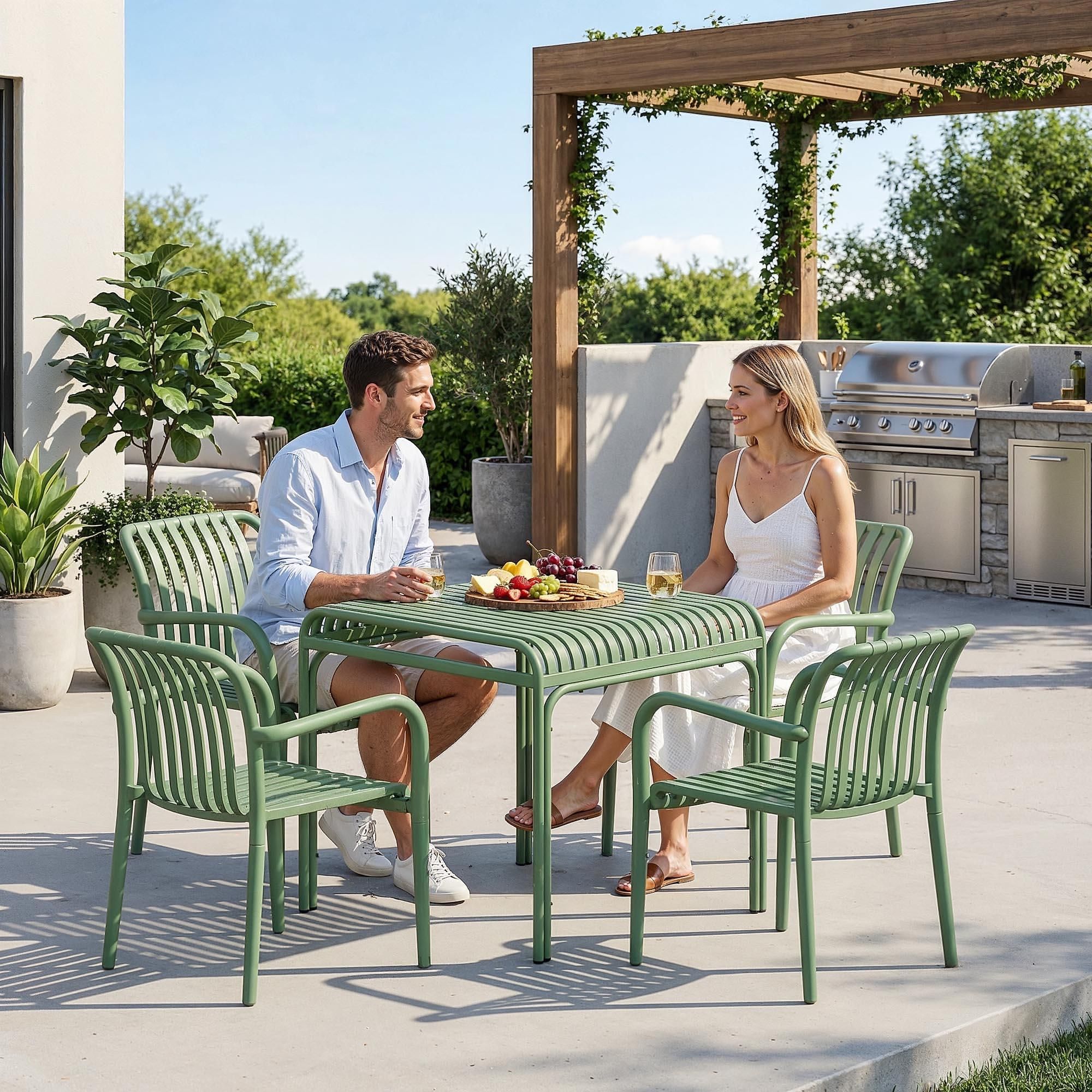 di volio Gartentisch LIWIO - Outdoor Tisch 80x80 cm, wetterfester Balkontisch aus Metall (Grün)
