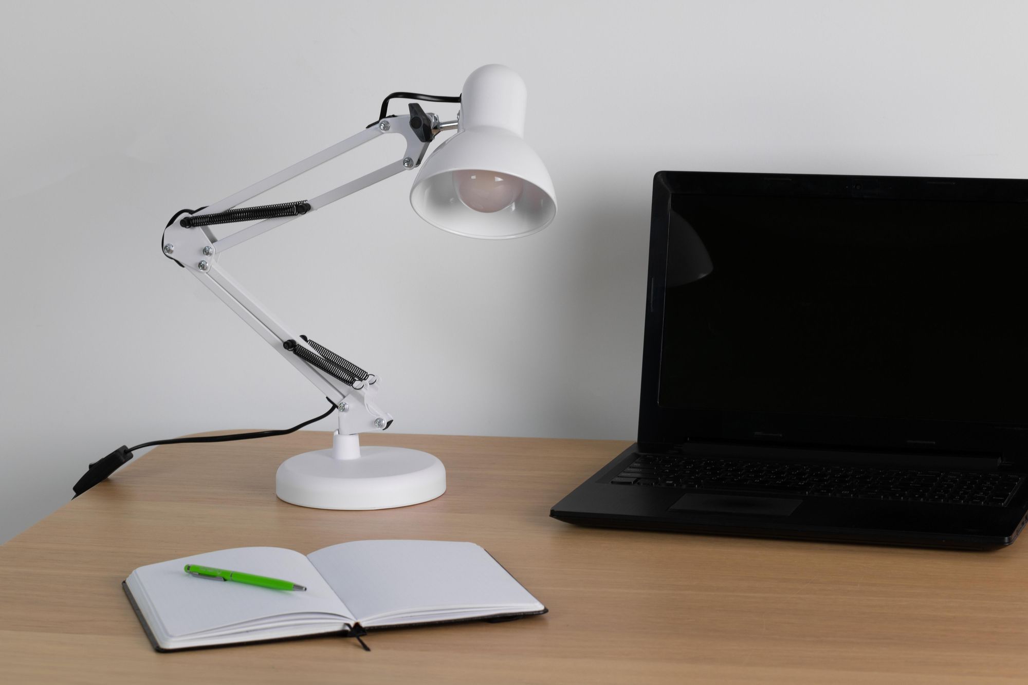 LUMILED Schreibtischlampe klassisch Leselampe Weiß Tischleuchte Tischlampe Verstellbarer Arm mit E27 Retro aus Metall Schreibtischleuchte