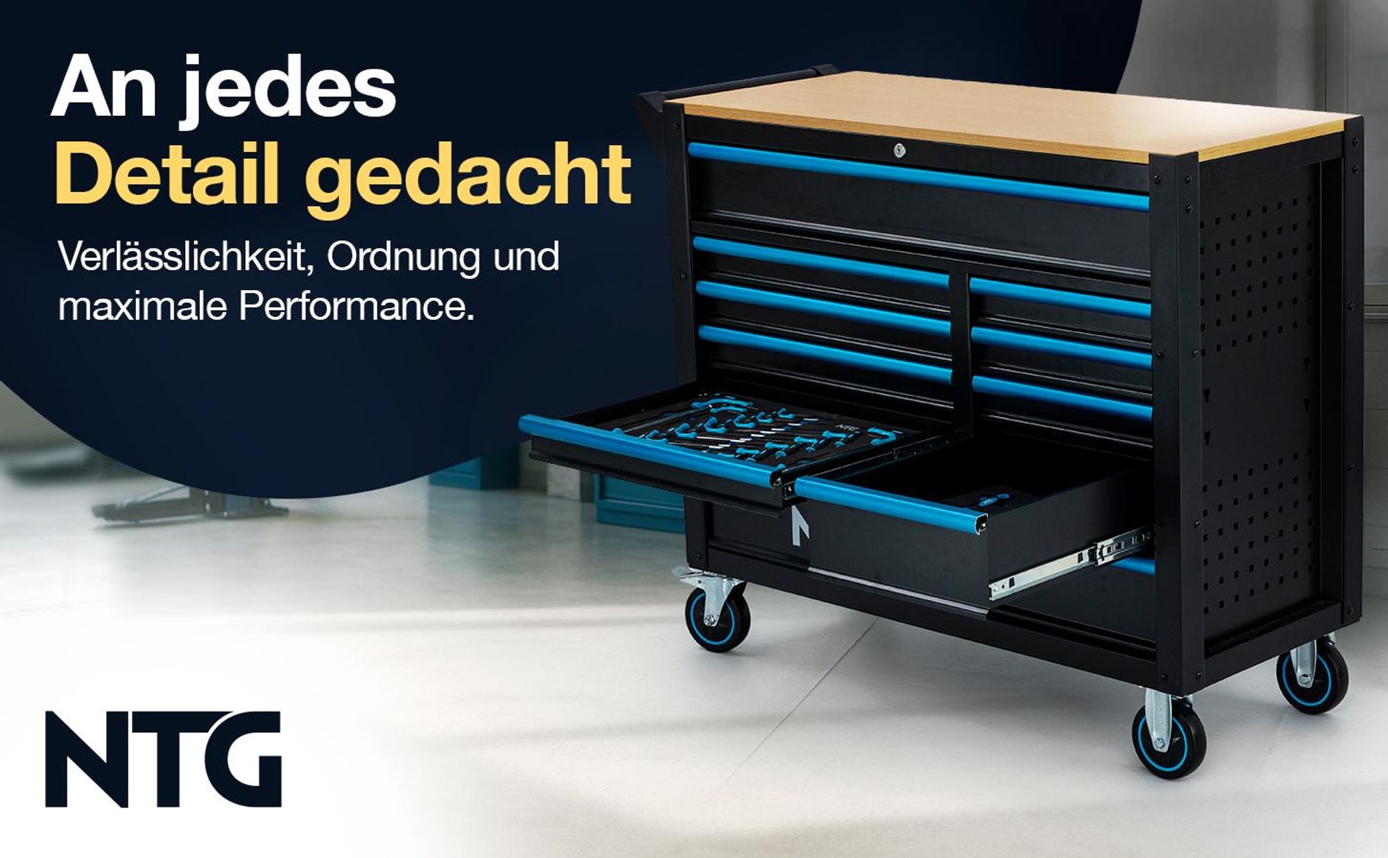 Werkzeugwagen XXL inkl. 471 tlg. Werkzeug, 12 Schubladen mit Holzplatte