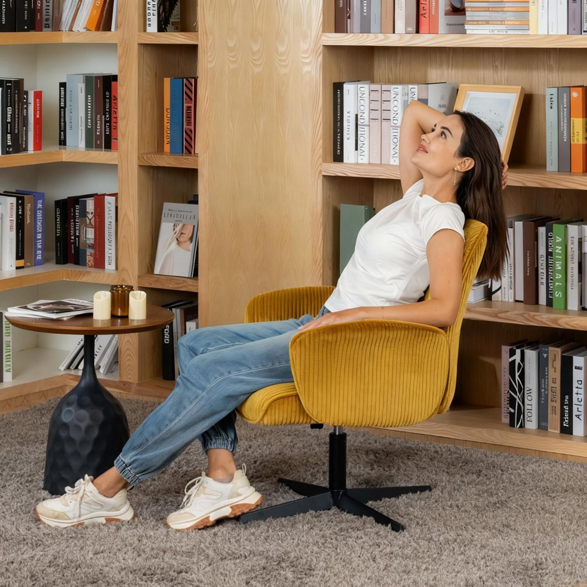 Meubles Cosy Ergonomischer verstellbarer Drehstuhl mit Armlehnen aus gelbem Cord – THOMASINA