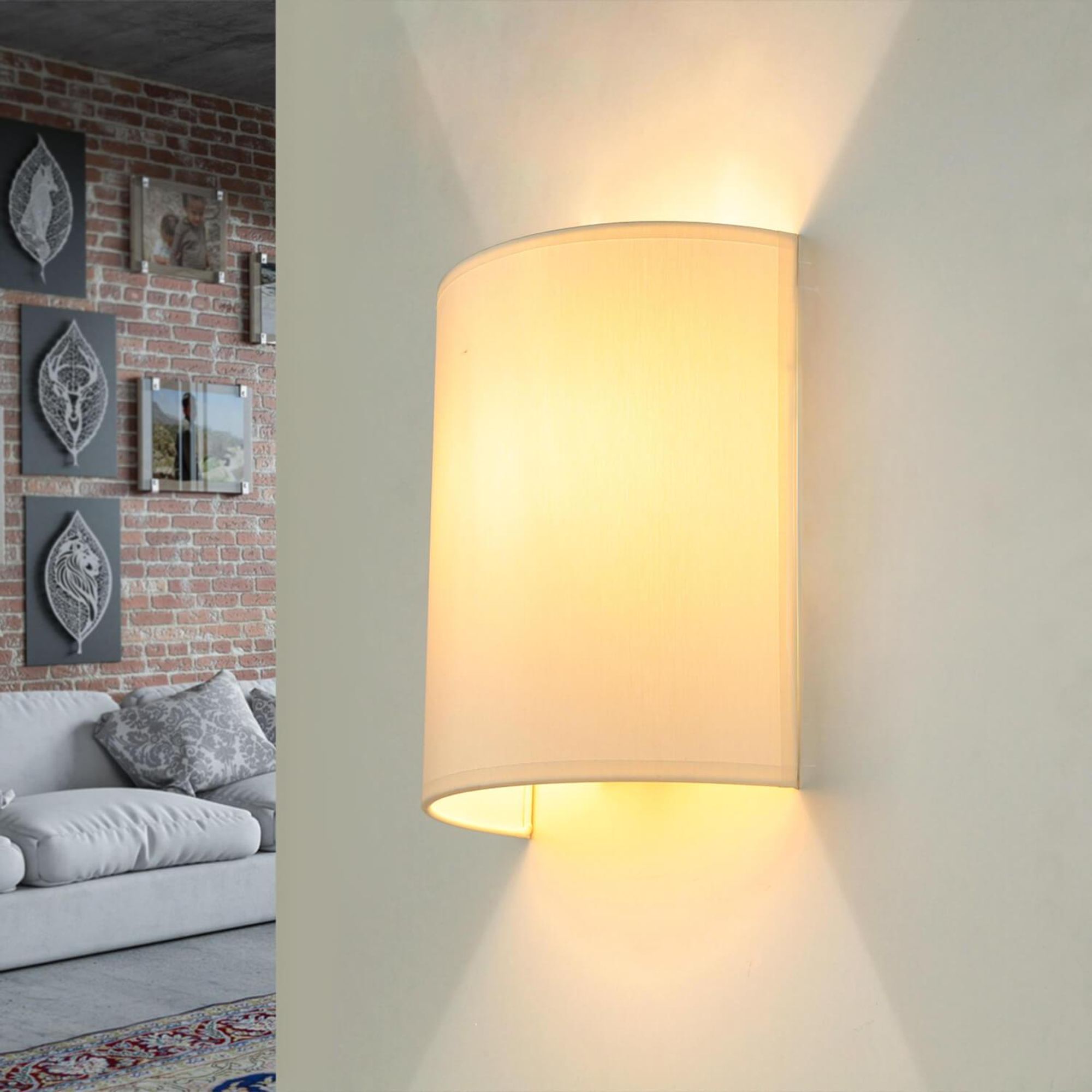 ALICE Gemütliche Wandleuchte aus Stoff in Creme - ideal für Wohnzimmer, Schlafzimmer und Flur