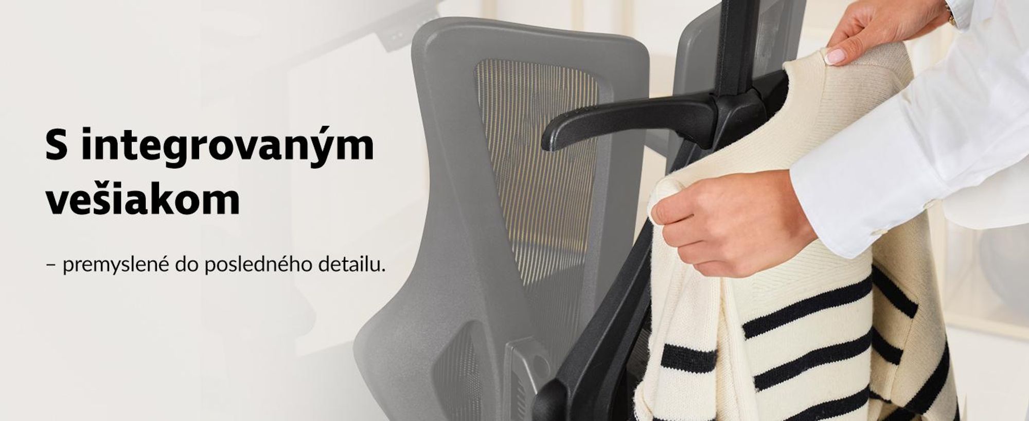 Ergonomické kreslo Naxes – Čierne