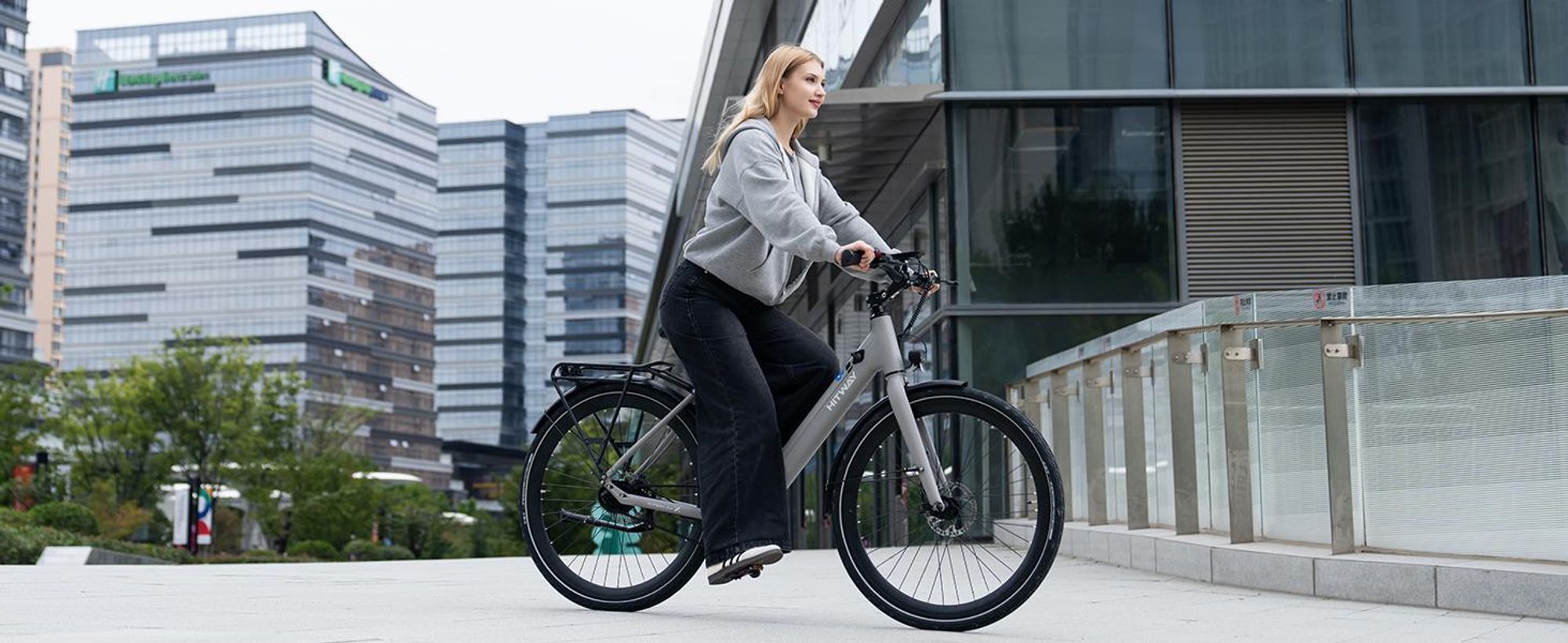 HITWAY BK18 PRO E Bike,700C Elektrofahrrad,Riemenantrieb,Hydraulische Scheibenbremsen ,36V 10,4Ah Akku,40-80 km Reichweite, LCD Display,APP