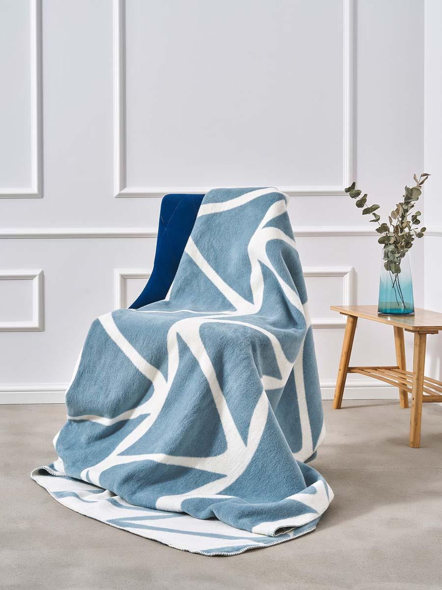 UMIPLED | Kuscheldecke, Sofaüberwurf Decke, Dicke Sofadecke, Couchdecke, Flauschige, Wohndecke für Couch, 150x200cm, - Hellblau