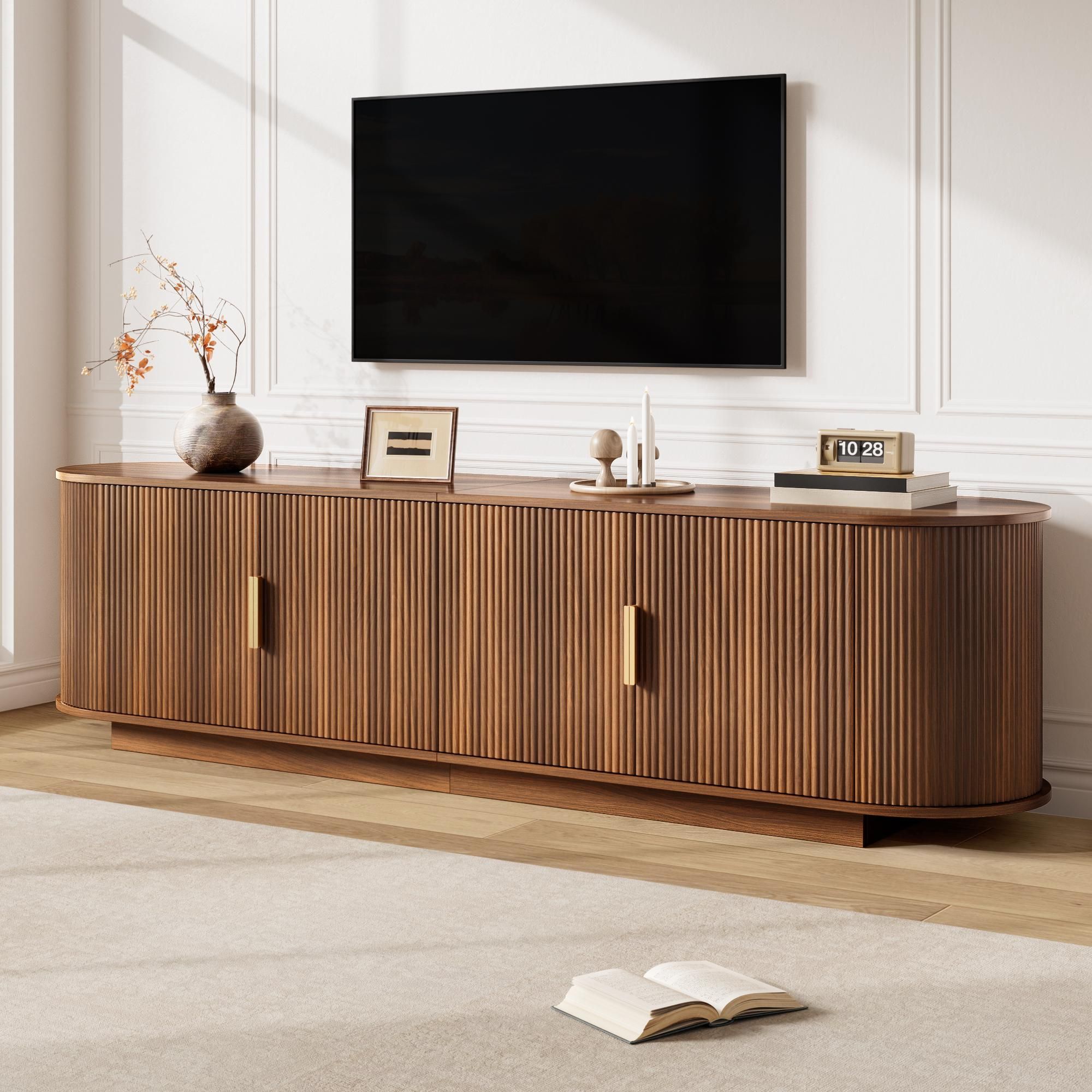 Merax TV-Schrank mit 4 Türen, TV Lowboard mit Wellenstruktur und Metallgriffen, TV-Board Wohnzimmerschrank aus MDF und Spanplatte, Walnussoptik
