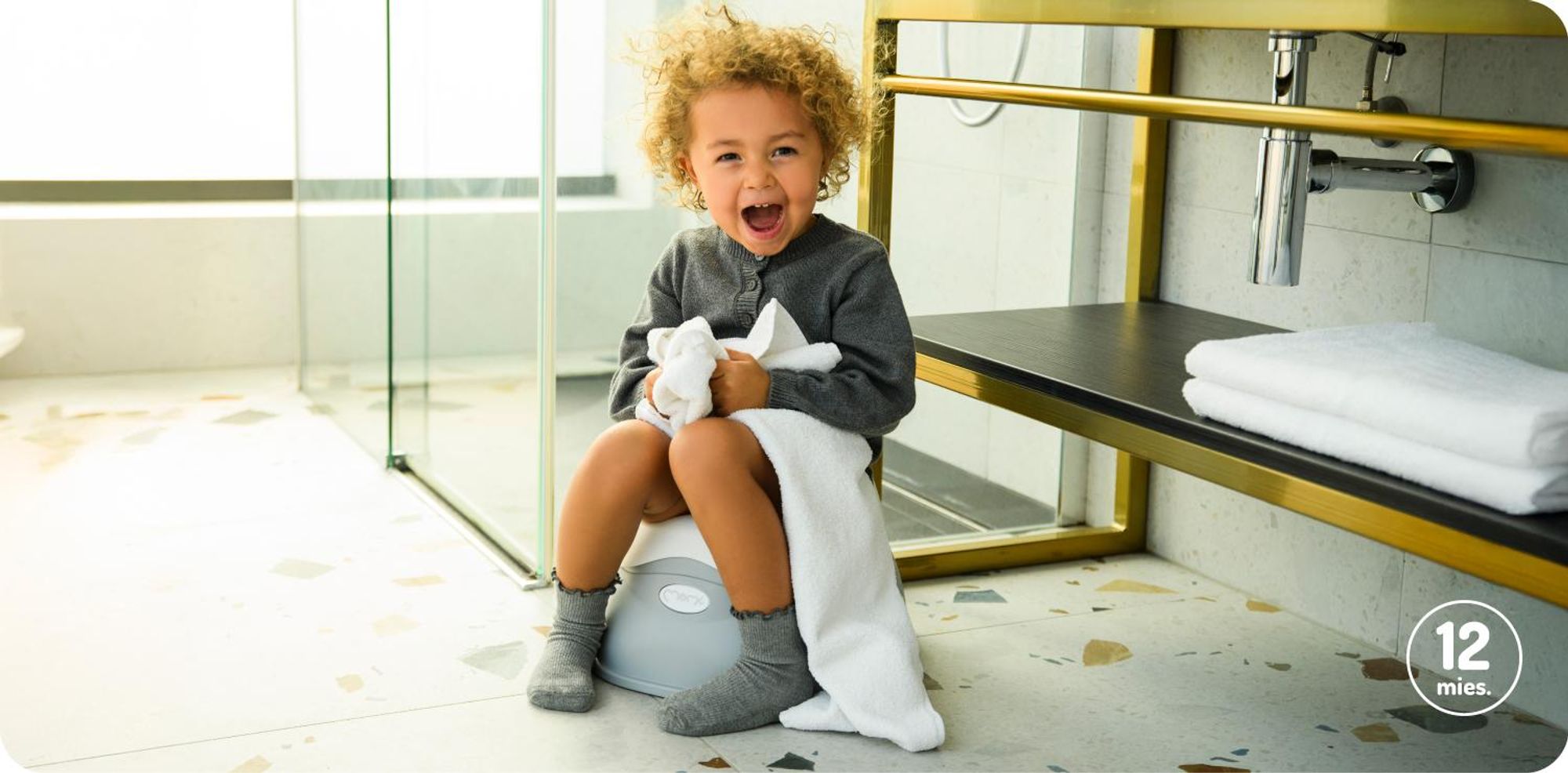 MoMi DITO – Ergonomisches Baby Töpfchen mit Rückenlehne, herausnehmbarem Einsatz & Anti-Rutsch-Füßen, ab 12 Monaten – Grün