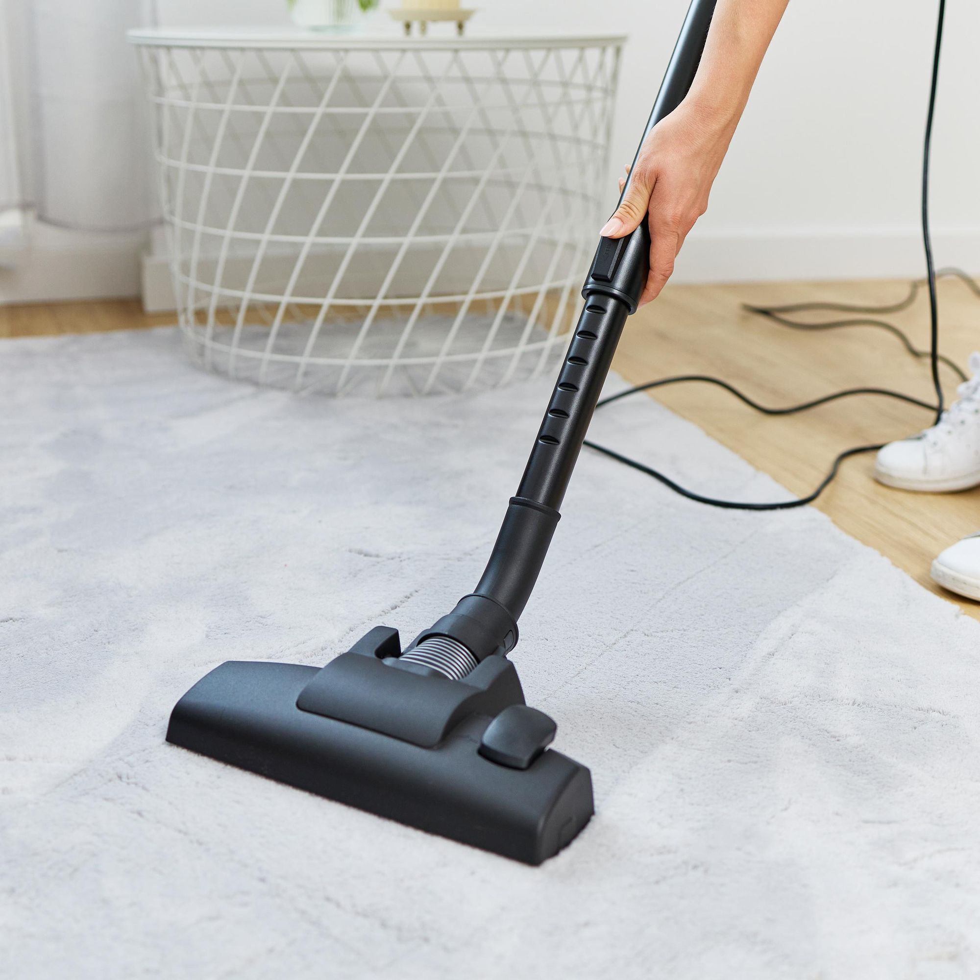 Vertikaler, leistungsstarker Staubsauger mit Kabel MPM MOD-74