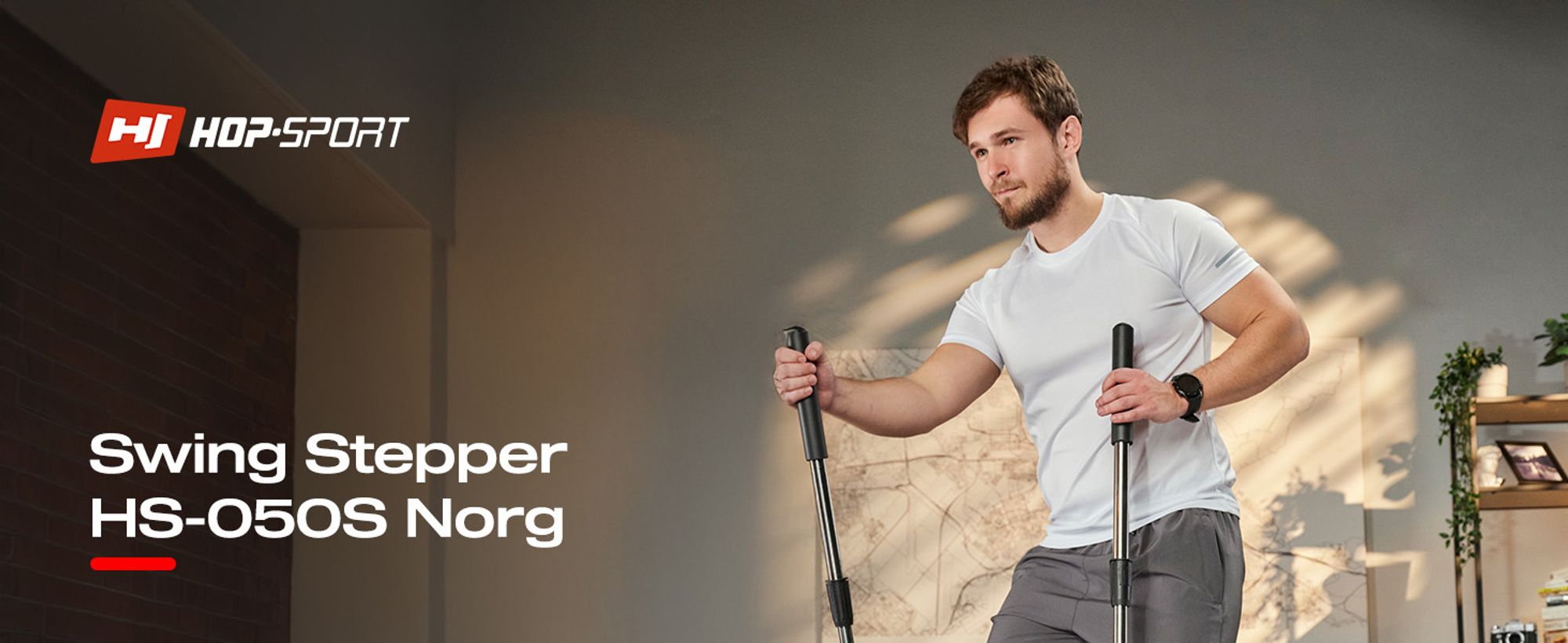 Ein Mann trainiert auf dem Stepper HS050S Norg von Hop-Sport
