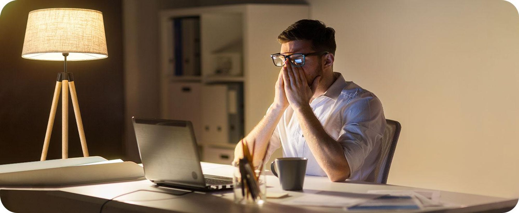EDISHINE Stehlampe Dimmbar mit Fernbedienung&Glühbirne, mit 1H-Timer, Stehleuchte mit Fußschalter