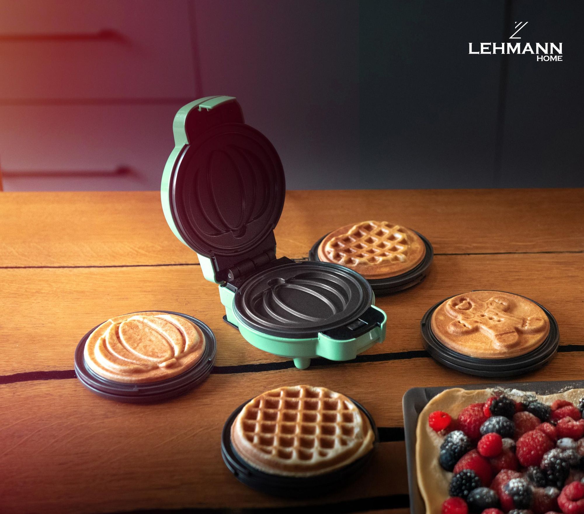 LEHMANN Mini Piastra per Waffle con Piastre Intercambiabili, Forme - Zucca, Omino di pan di zenzero, Cuore e Classica