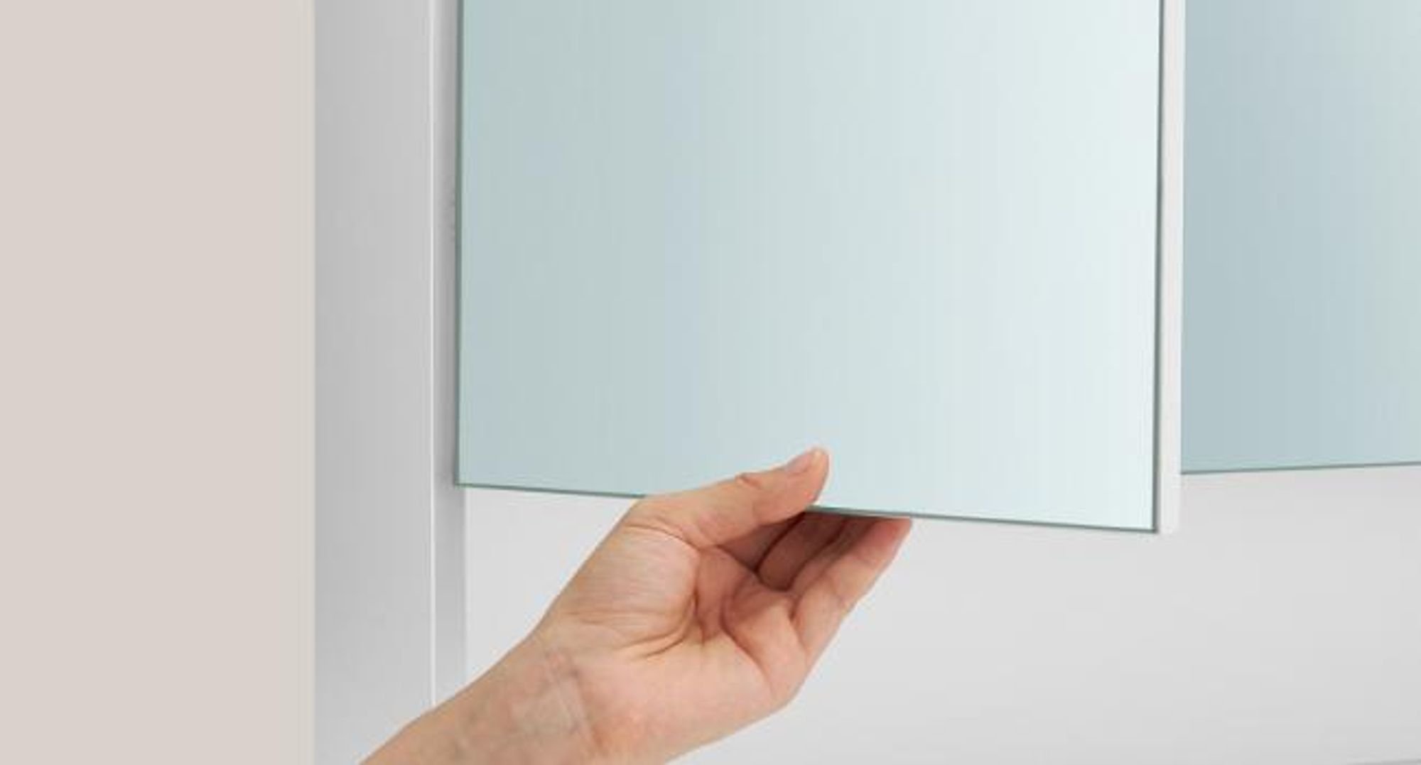VASAGLE Badezimmerschrank mit 3 Türen, Spiegelschrank, Badschrank, offenes Fach, verstellbare Ablagen