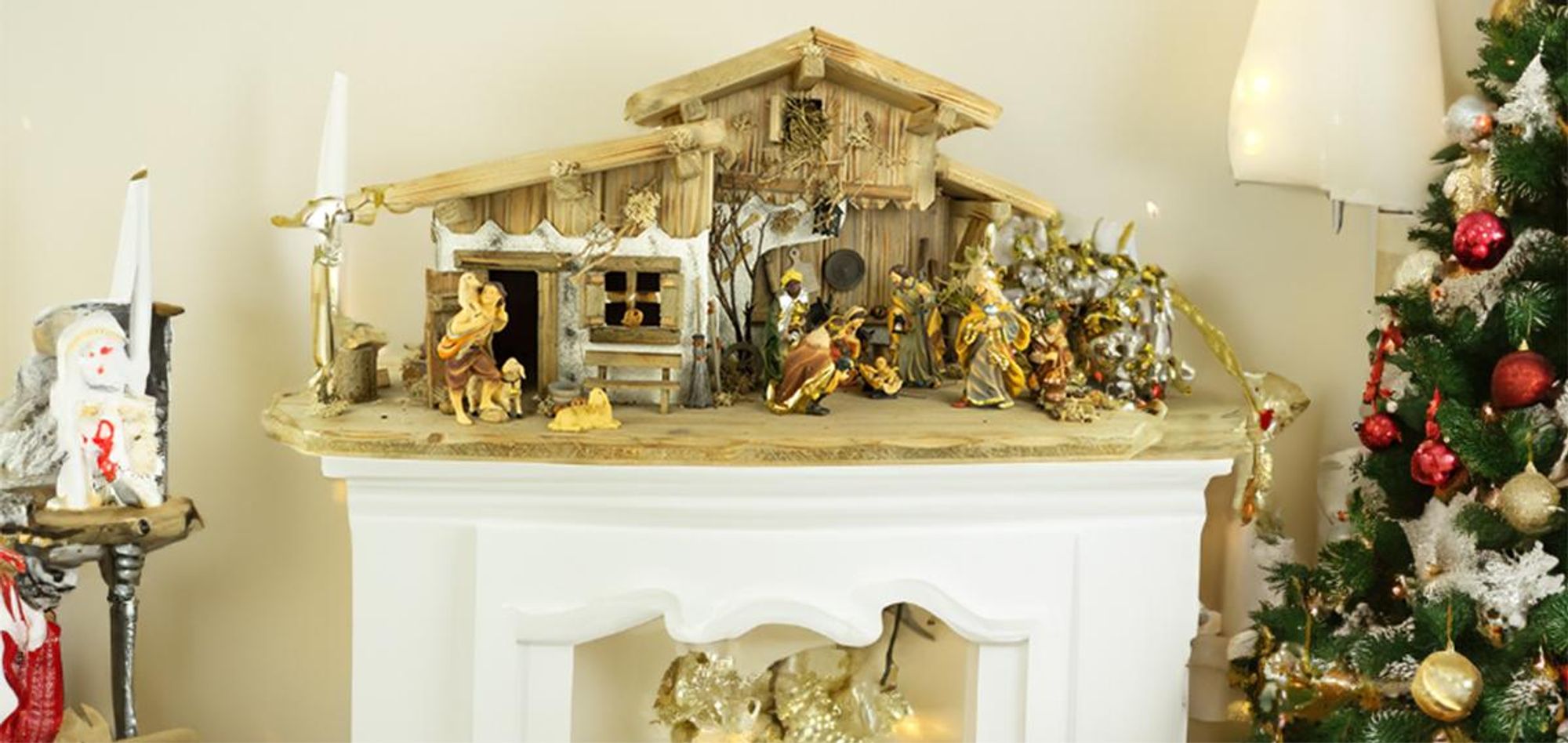 Prachtvolle Weihnachtskrippe Engelthal hell inkl. 12-tlg. Figurensatz