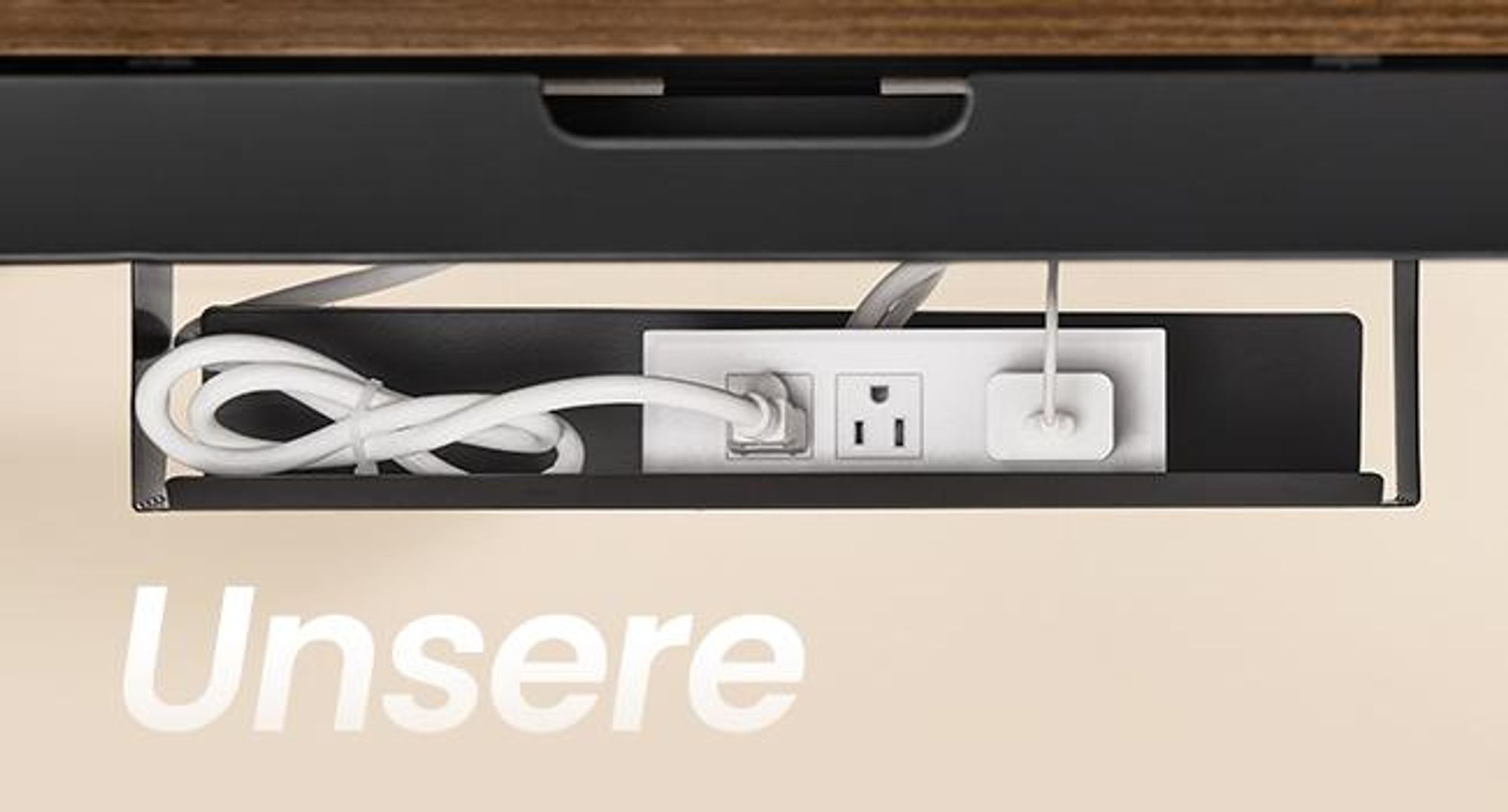 VASAGLE Höhenverstellbarer Schreibtisch, 140 cm, USB-C-Anschluss, Erinnerung bei langem Sitzen, flexibel montierbarer Monitorständer