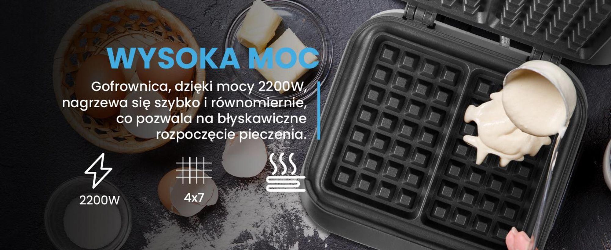 Czarna gofrownica z formą do pieczenia na dwa duże gofry