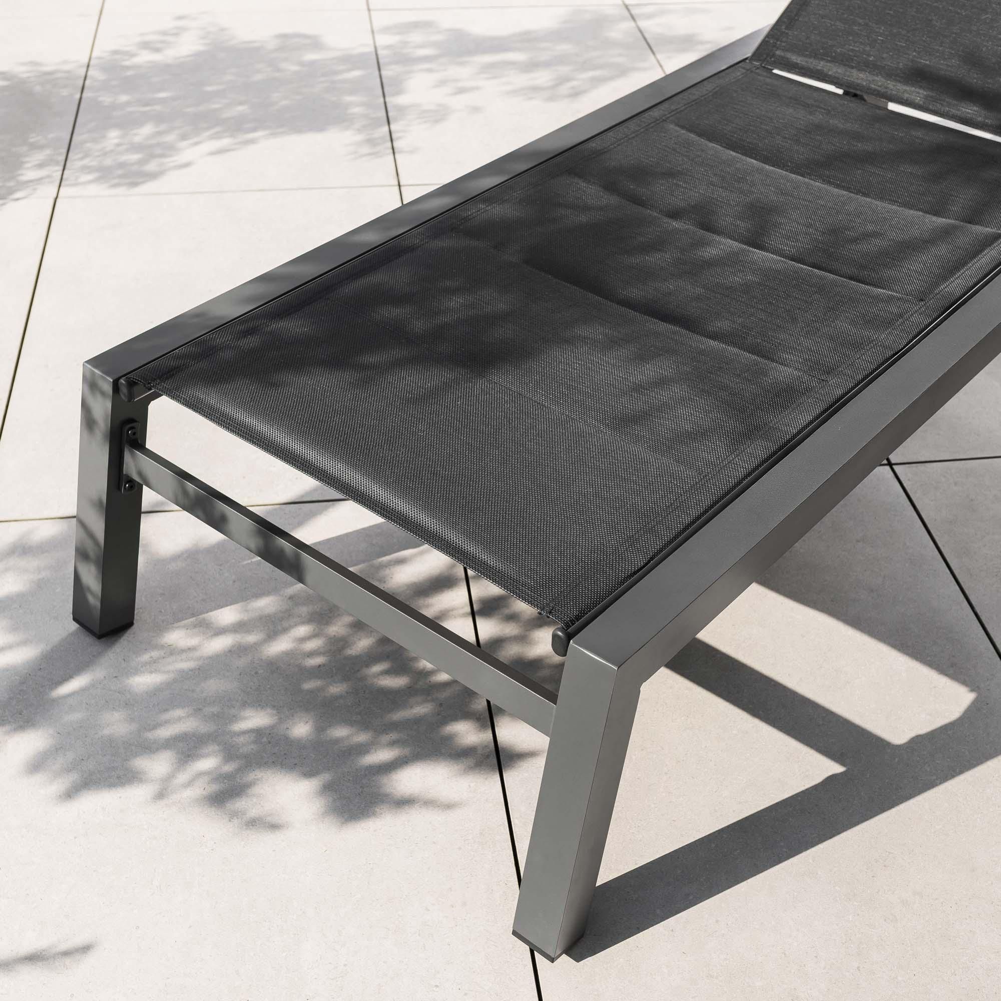 di volio Sonnenliege ERICE - Anthrazit, Gartenliege wetterfest aus Aluminium, 4-stufig verstellbar, Liegestuhl mit Textilene-Bezug, stabil & leicht