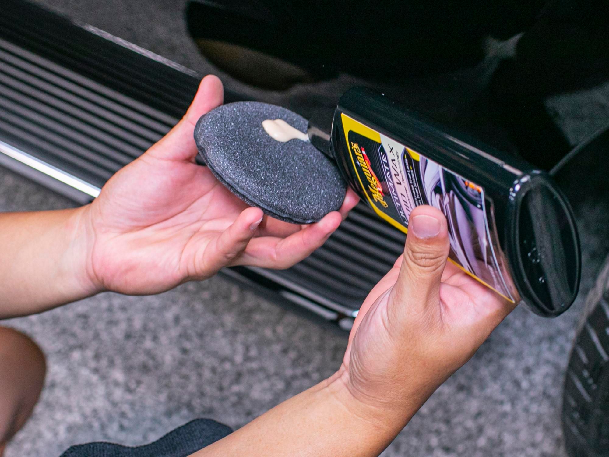 Meguiar's® Ultimate Liquid Wax - 473 ml - Flüssigwachs mit Abperleffekt + Mikrofasertuch