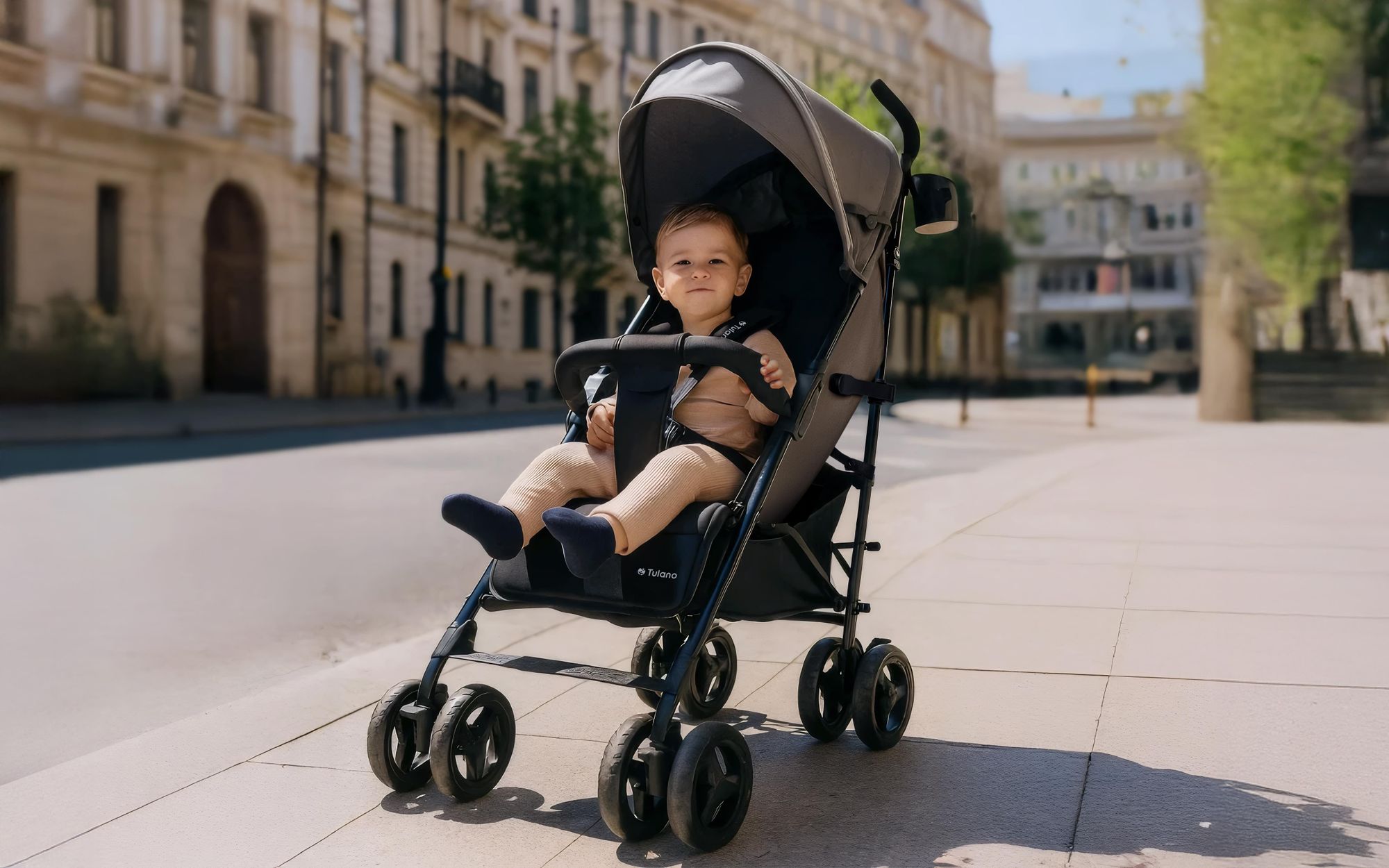 Tulano Davos 35 Kinderwagen mit Liegefunktion, XXL-Verdeck, Fußstütze, Beindecke, Moskitonetz, Grau-Schwarz