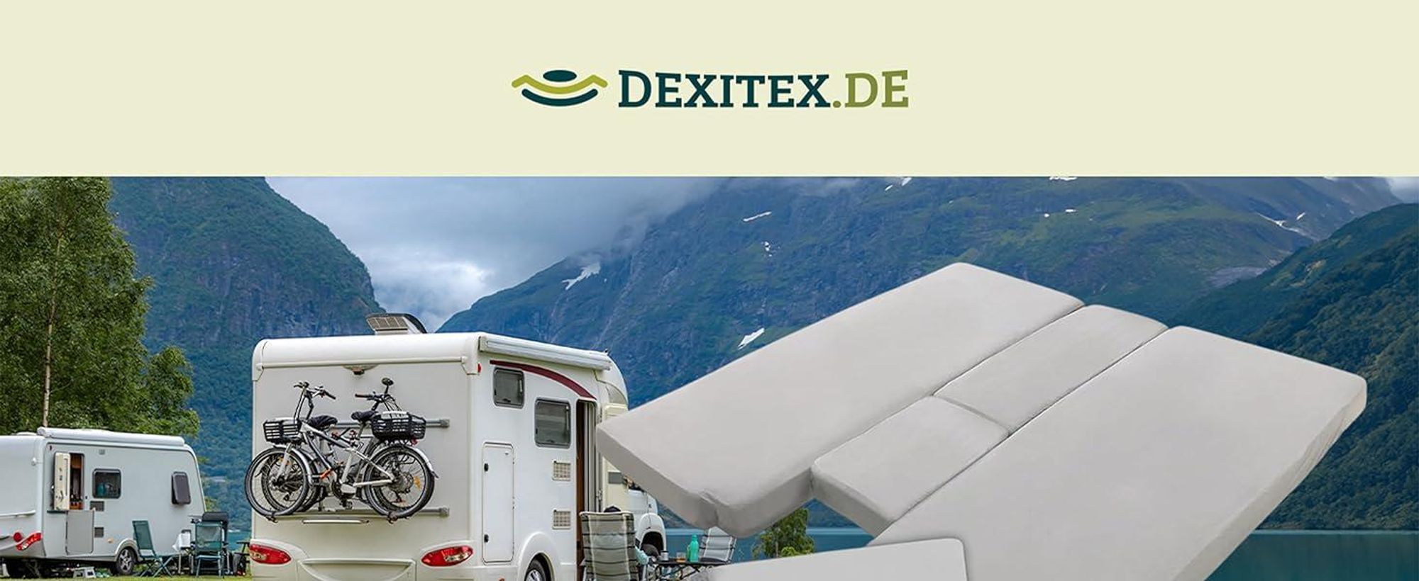 Wohnmobil in der Natur mit Spannbettlaken.