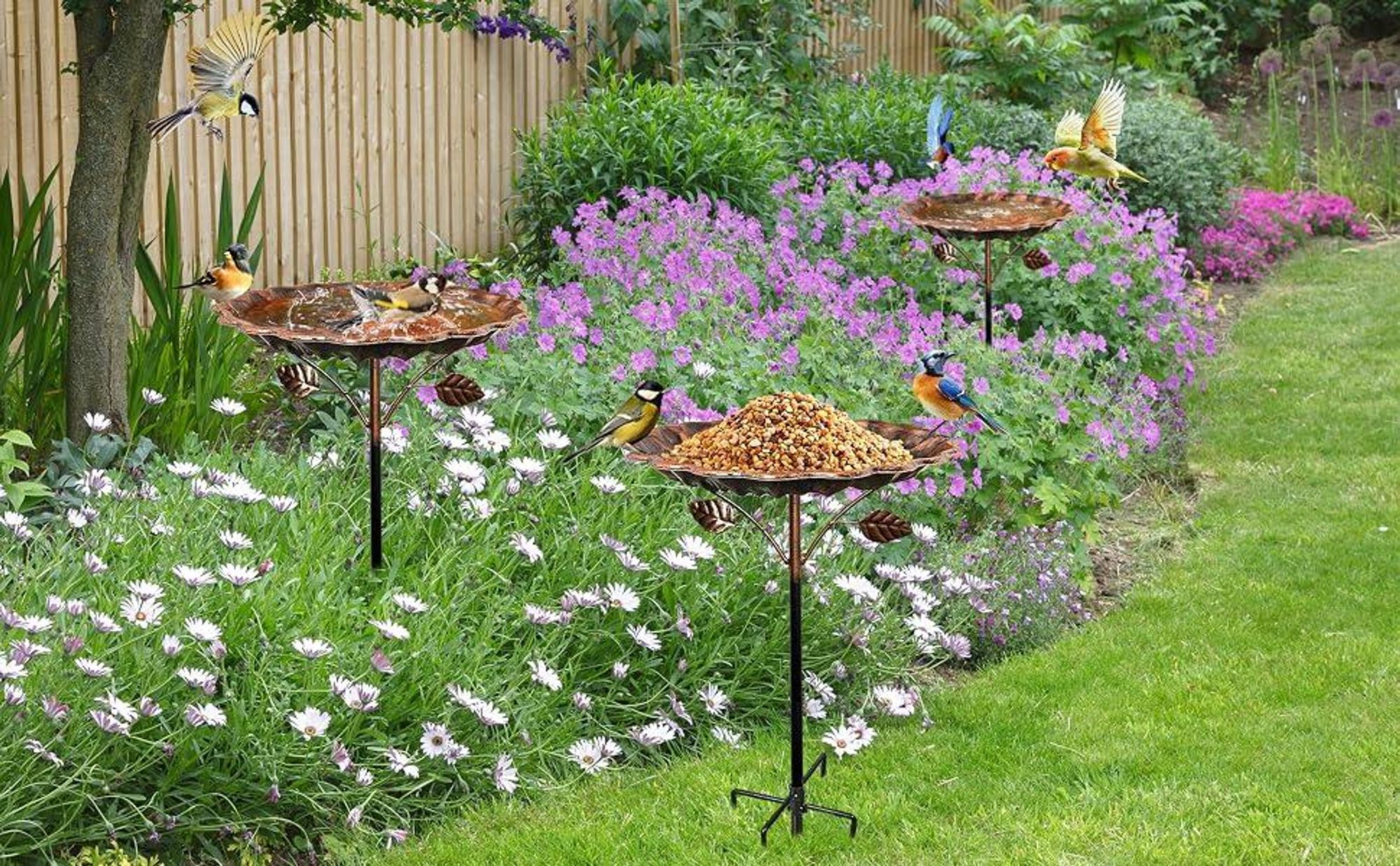 Vogeltränke Stehend, Bienen Tränke mit Erdspieß, 85cm großer Vogelnapf aus Metall, Vogelbad Garten Stehend, Winterfest, für Vögel, Schmetterlinge