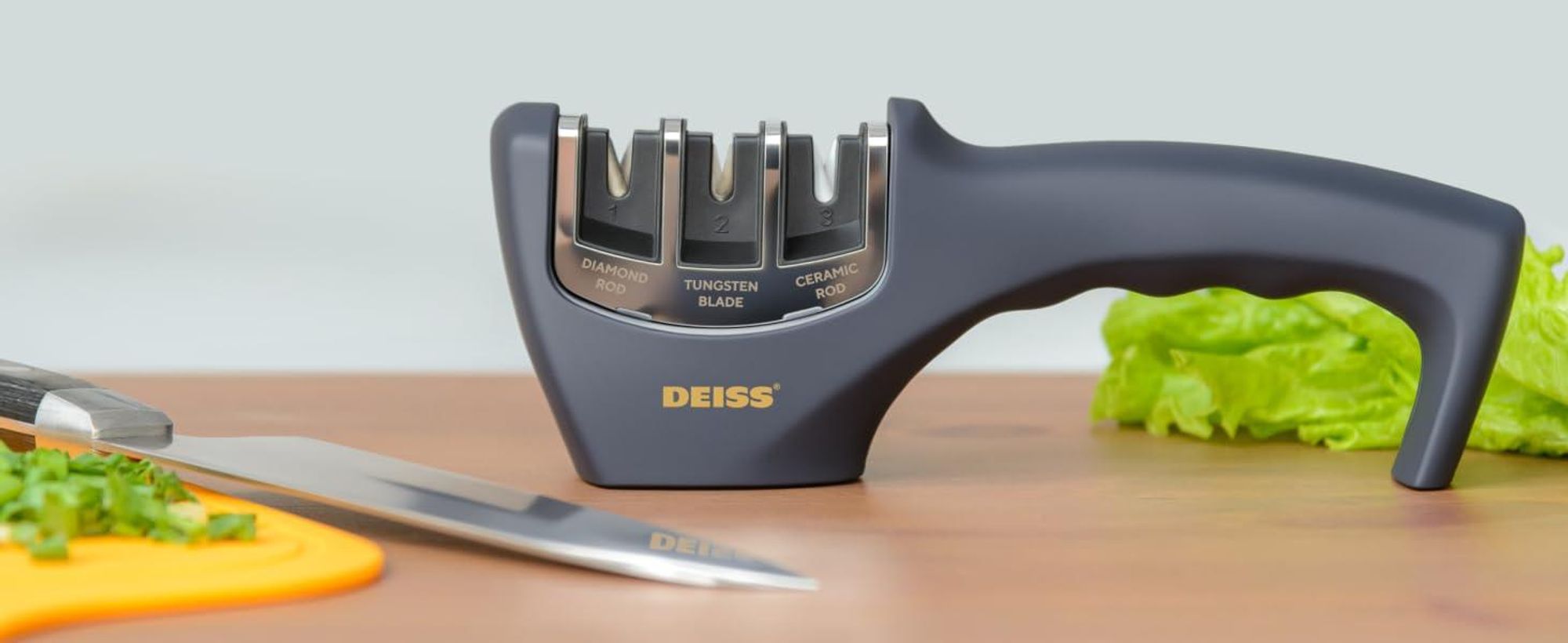 Neue Schärfe für Küchen- und Outdoor-Messer – mühelos mit 3 Schärfstufen.