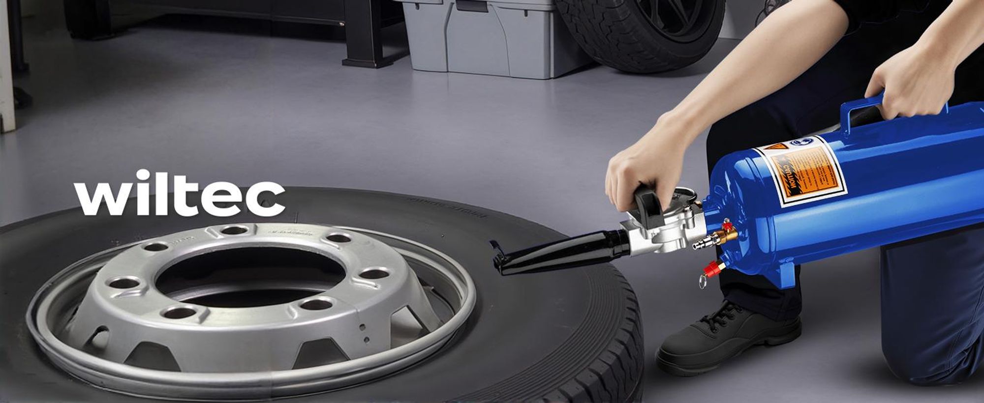 Wiltec Druckluft Reifenfüller 7 l, Reifen Booster mit 6-8 bar, Befüllhilfe für verschiedene Reifen, Reifenfüllkanone für Auto und Motorrad, tragbarer Reifenschockfüller