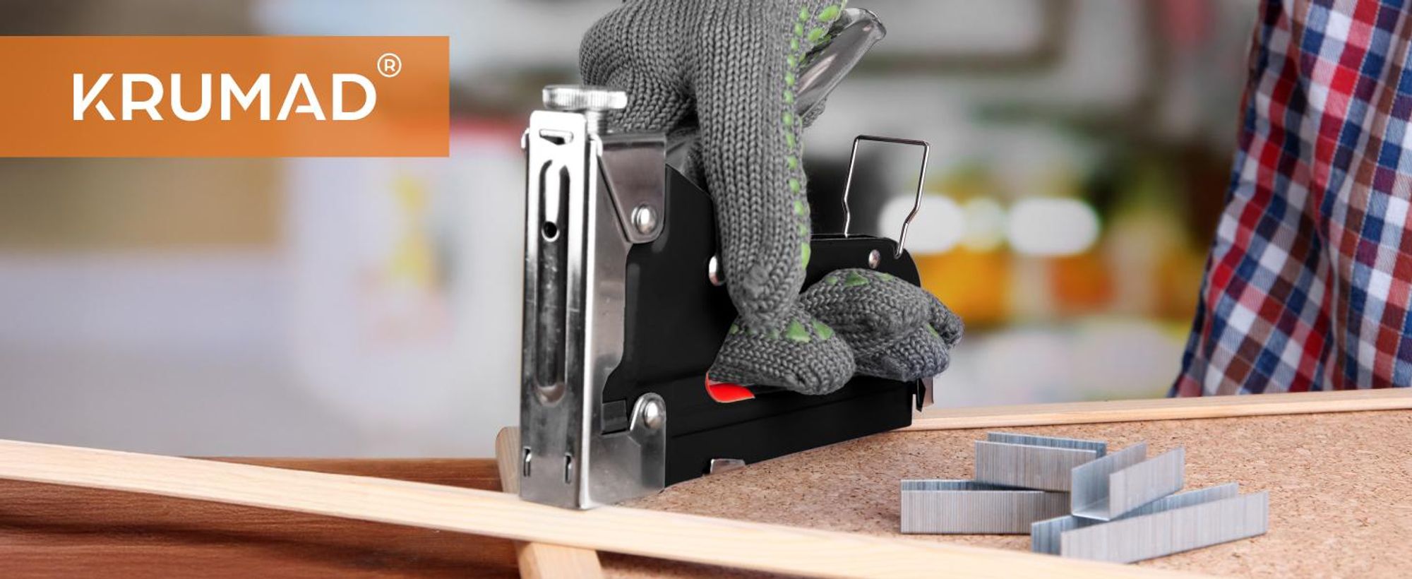 KRUMAD Handtacker Profi, Tackerpistole mit einstellbarer Schlagkraft, kompatibel mit D U T Klammern, robustes Stahlgehäuse