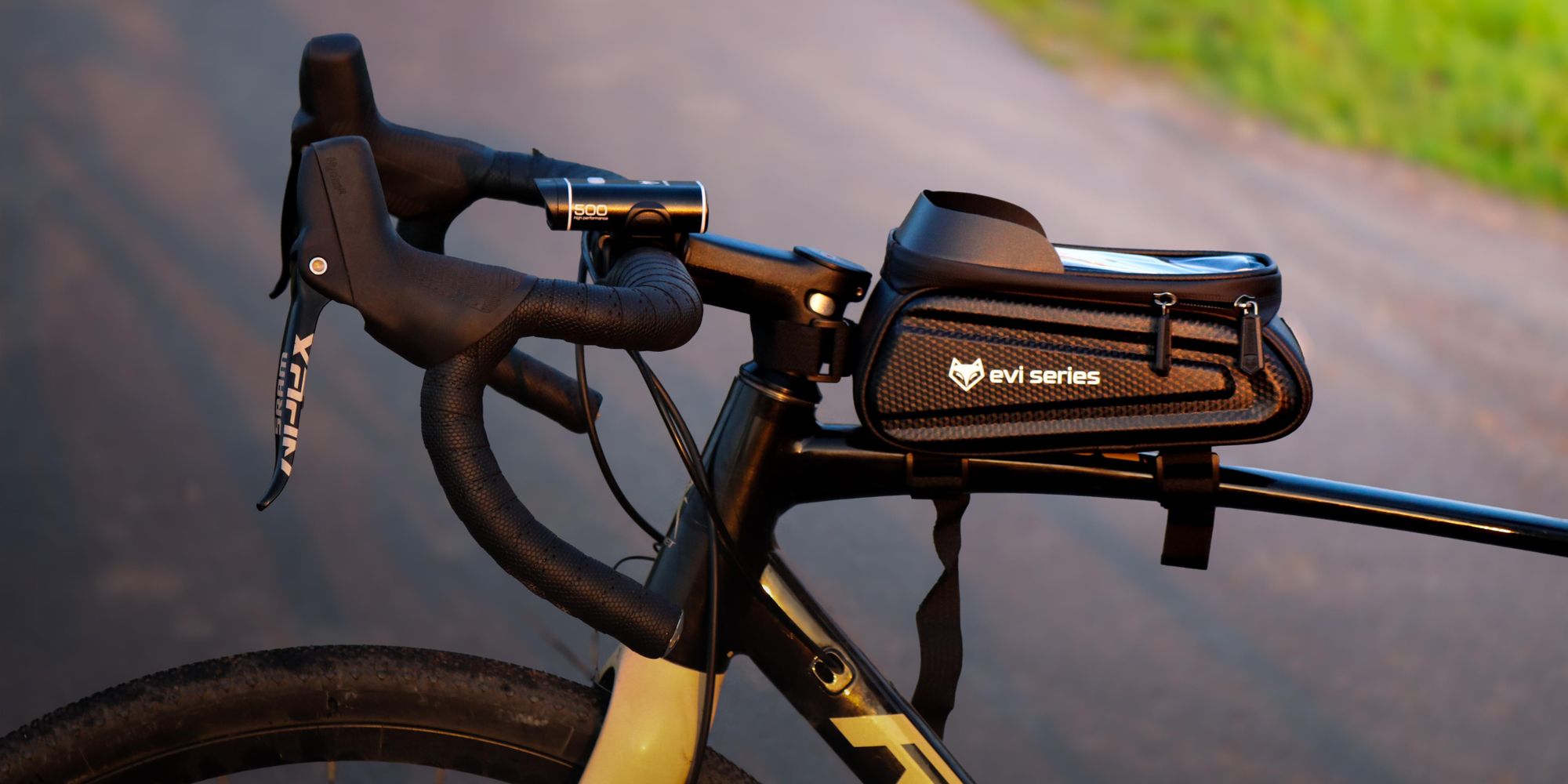 Fahrradtasche Rahmentasche wasserdicht, Handyhalterung bis 6,9 Zoll, 2L Hardcase Oberrohrtasche mit Sonnenblende, EVI BIKE Flow+ L, Schwarz