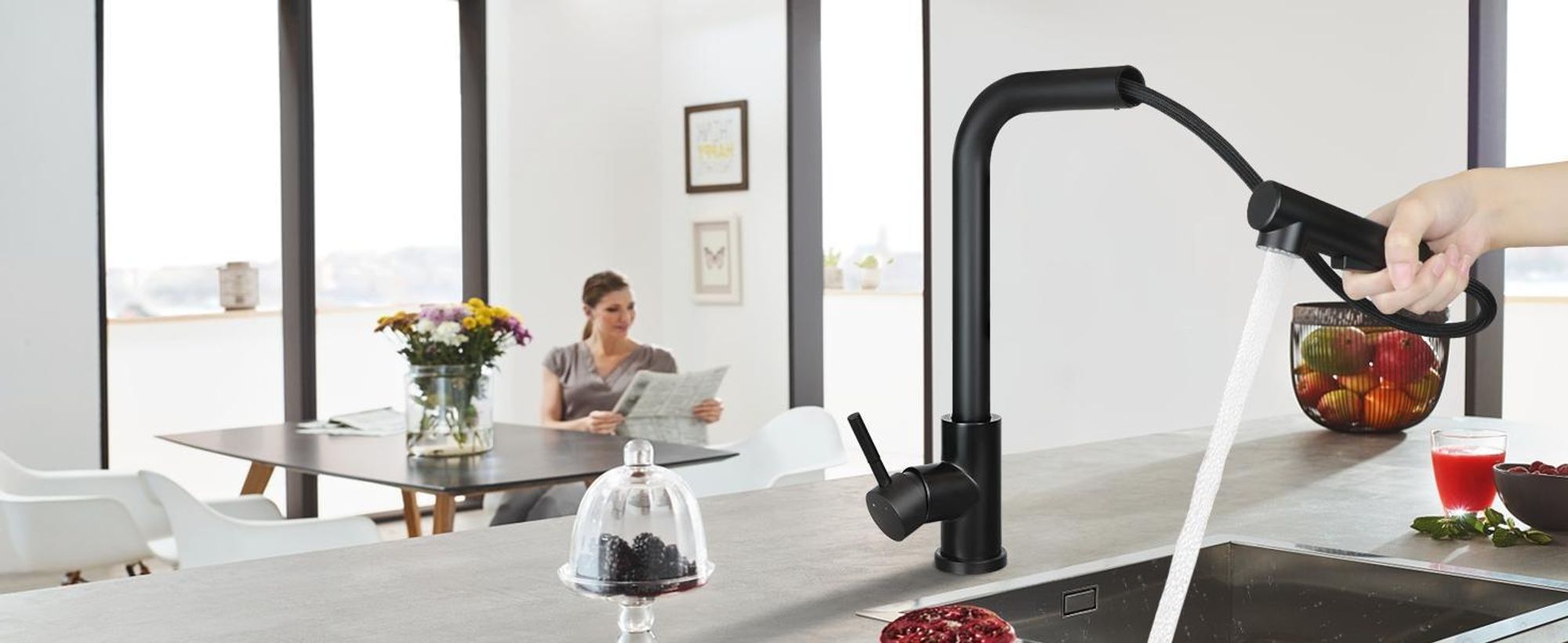ZMH Wasserhahn Ausziehbar Küchenarmaturen Schwarz Mischbatterie mit Brause Spültischarmatur 360° Drehbar Armatur Edelstahl mit 2 Strahlarten