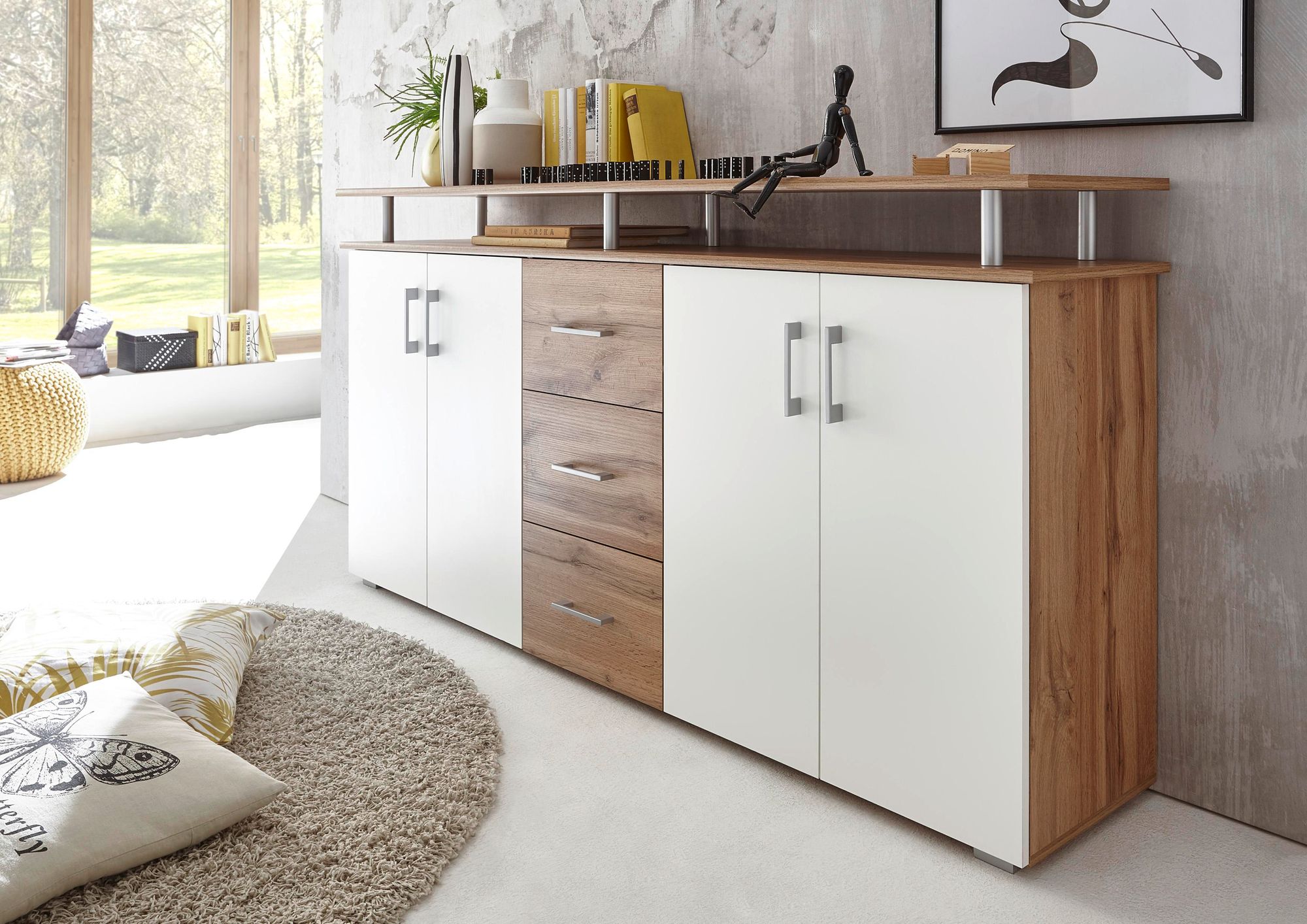 Highboard "Lyndy II" – modernes Highboard mit viel Stauraum und belastbarem Oberboden
