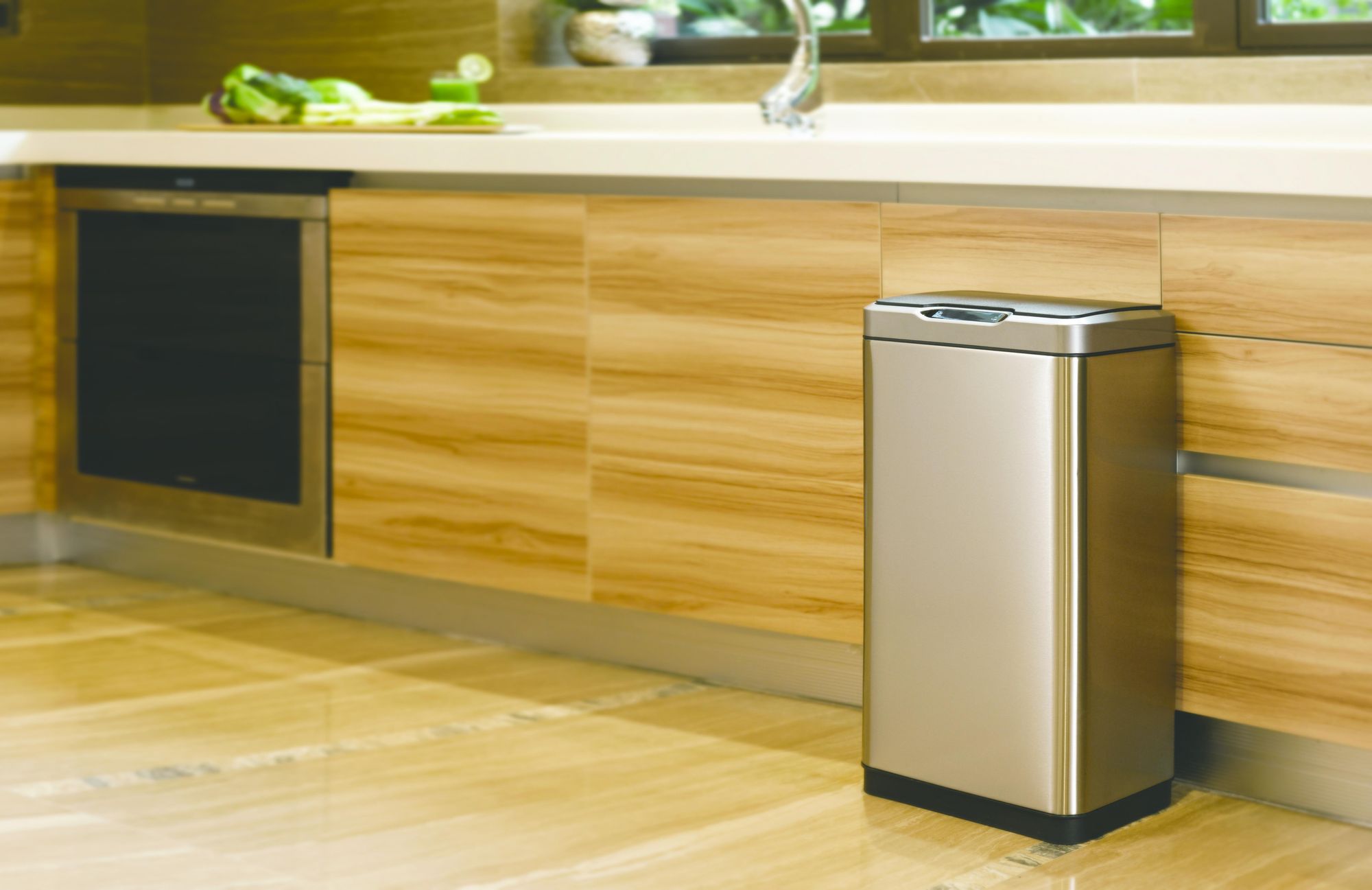 EKO - Mirage Sensor Poubelle 30 litres - Stainless steel Plastic - Inox mat, noir