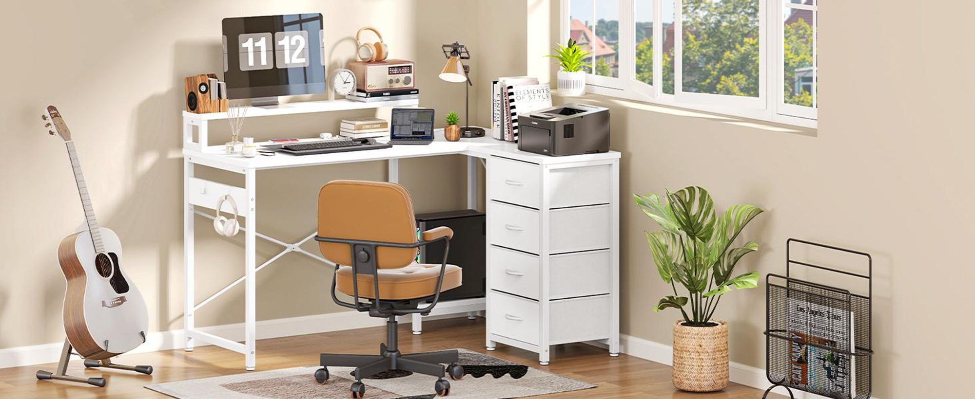 Computertisch Schreibtisch Eckschreibtisch mit 4-stufigem Ablagefach, 2 USB-Anschlüssen und Steckdosen, 130 x 100 x 75 cm, Weiß