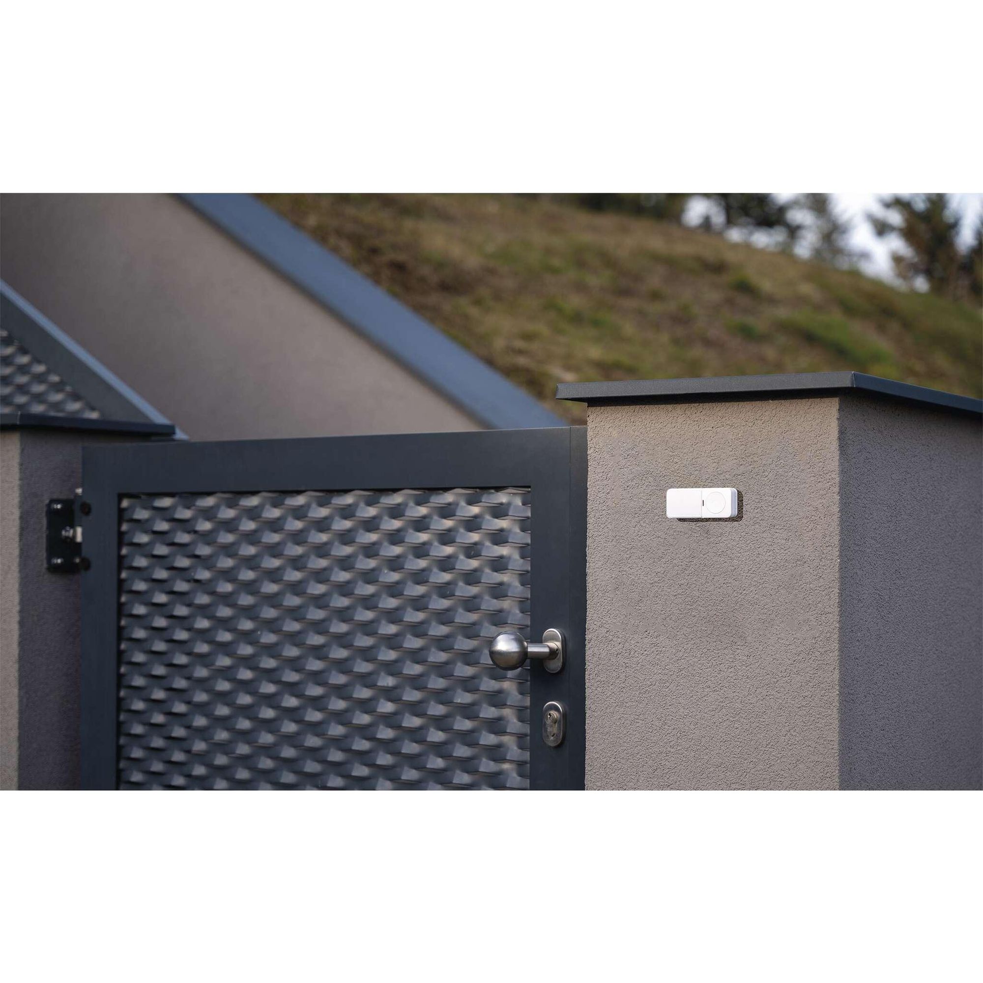 EMOS Smart Home Funkklingel Set mit App, WiFi, kabellos, 52 Melodien, 150m Reichweite, 4 Lautstärken bis 110dB, inkl. Batterie, weiß, P5735WS