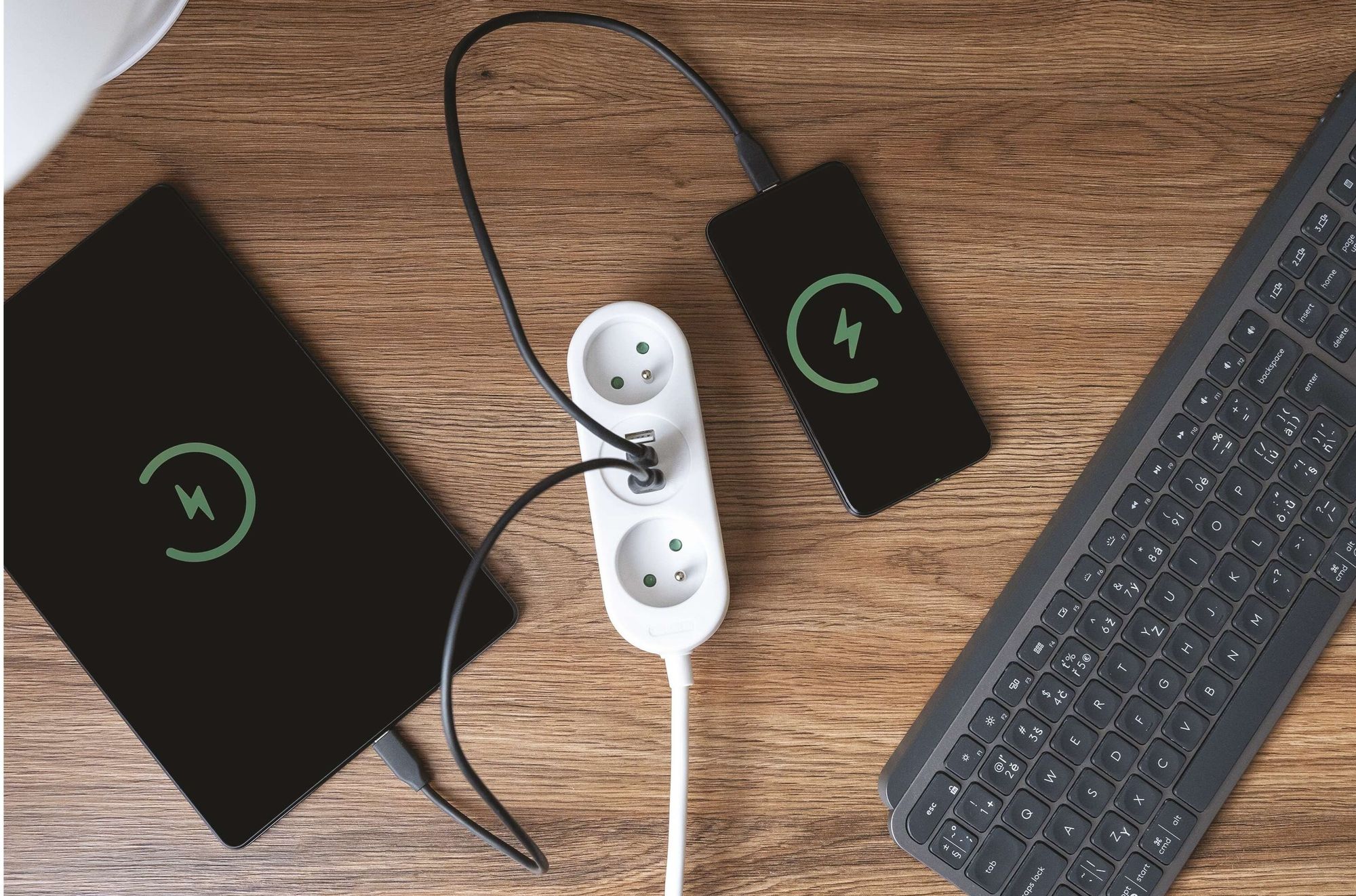 EMOS Prodlužovací kabel 1,4 m / 2 zásuvky+2×USB-A+1×USB-C / bílý / PVC / 1,5 mm2, P0211E