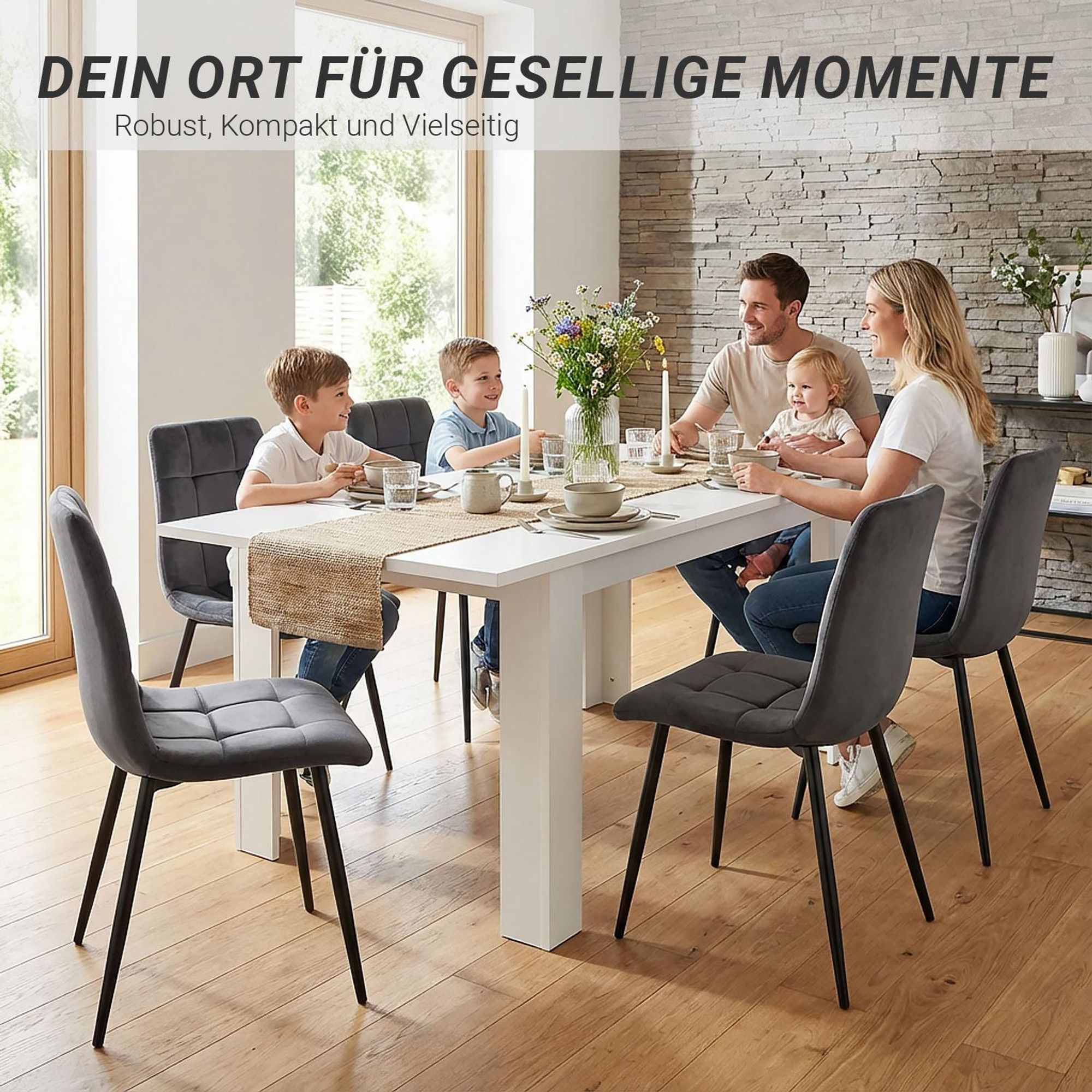 Am Esstisch sitzt eine Familie mit 3 Kindern.