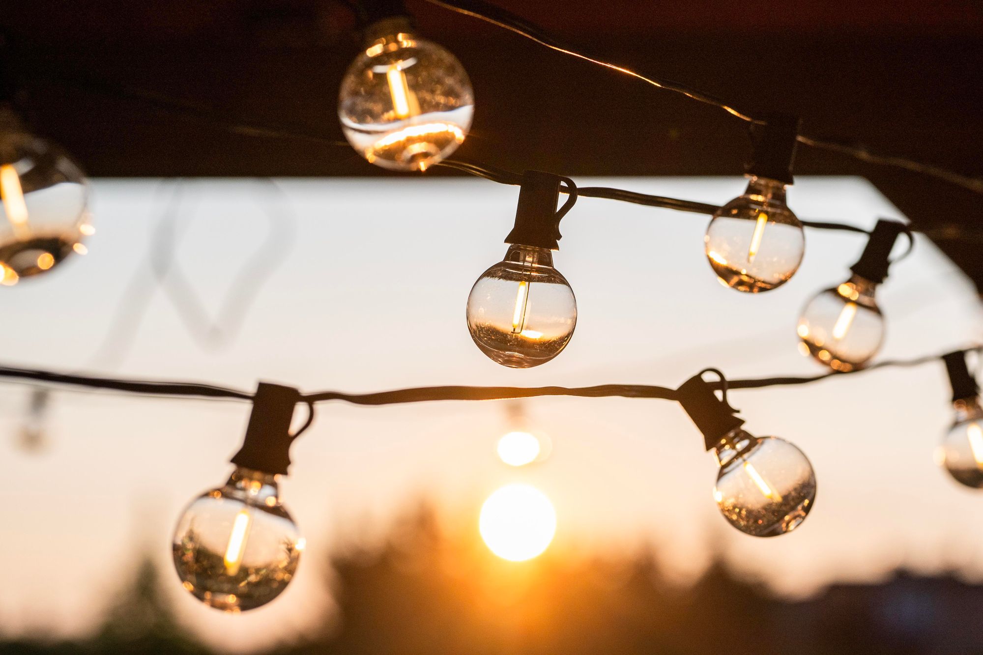 LUMILED Solar Lichterkette für Außen 6,55M G40 12x LED + Ersatzbirne, mit Fernbedienung, USB C, Warmweiß 2700K IP44 spritzwasserdicht 8 Betriebsarten Dimmbar Outdoor Solarlichterkette Garten Solarlampe Außenlichterkette Solarbetrieb