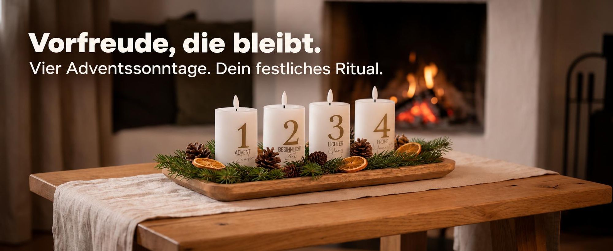 Hofer LED Kerzen für Advent aus Echtwachs, mit Flüssigwachs Effekt, Batteriebetriebene Dekokerzen mit LED Flamme, 4 Stück