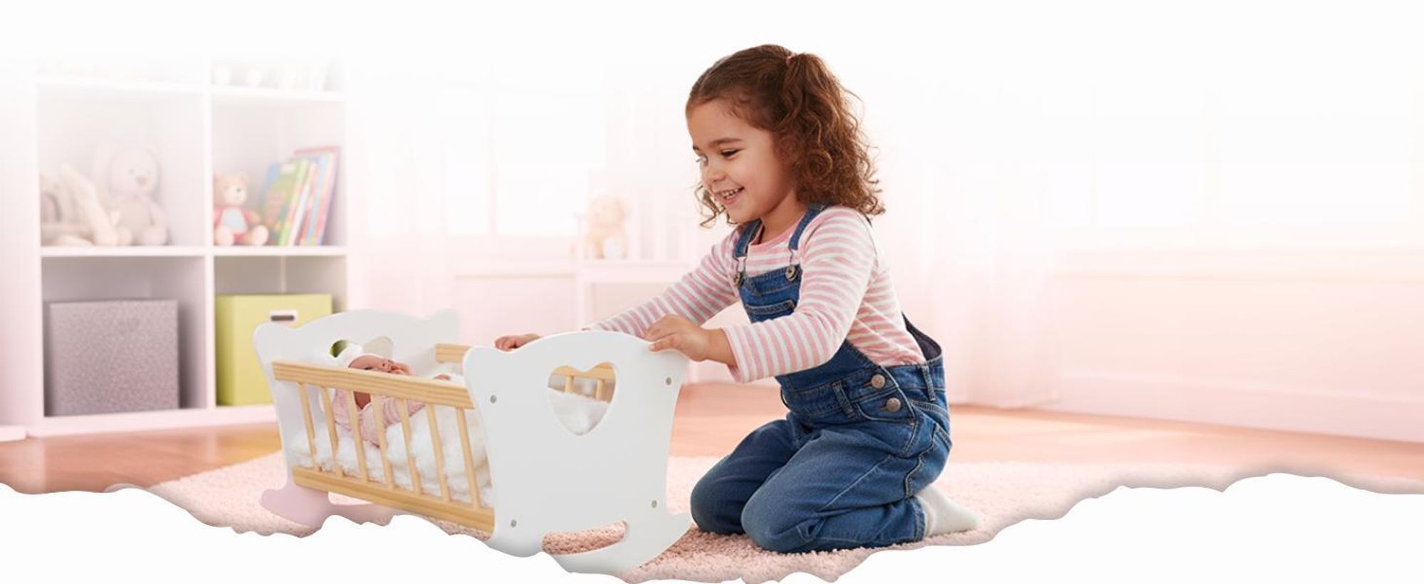 Kinderplay Holz-Puppenwiege GS2105 mit Bettwäsche – klassisches Puppenbett aus Holz für Kinder ab 3 Jahren – Green Series