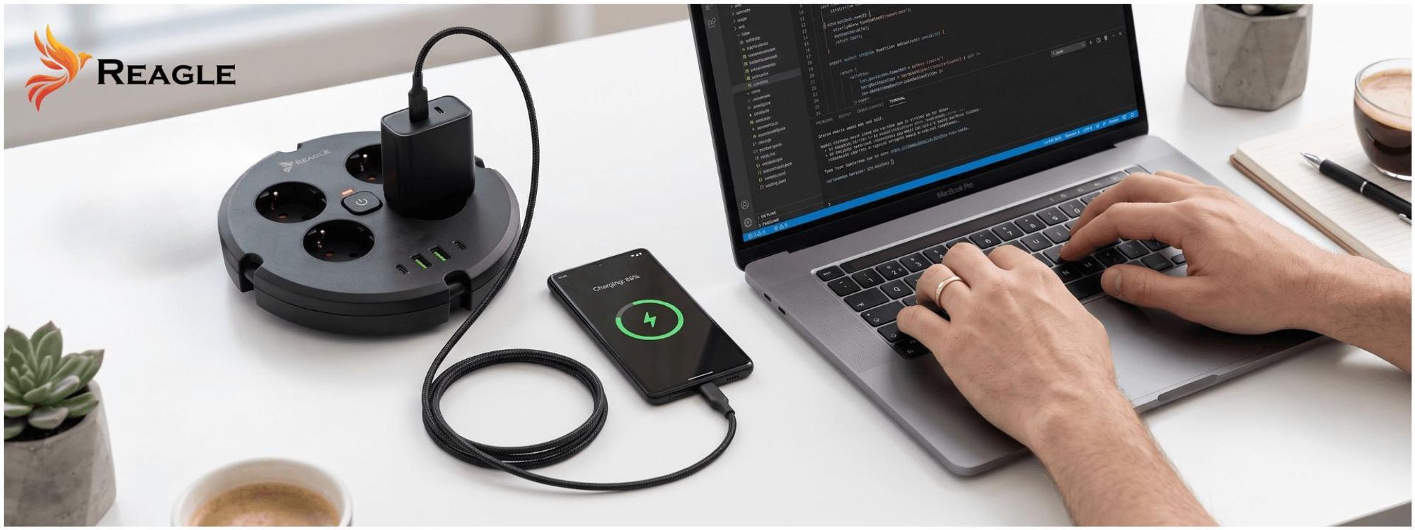 Mehrfachsteckdose mit USB C 2m Steckdosenleiste Reagle 4-fach Verteilersteckdose Überspannungsschutz 230V Verlängerungskabel Tischsteckdose Schwarz