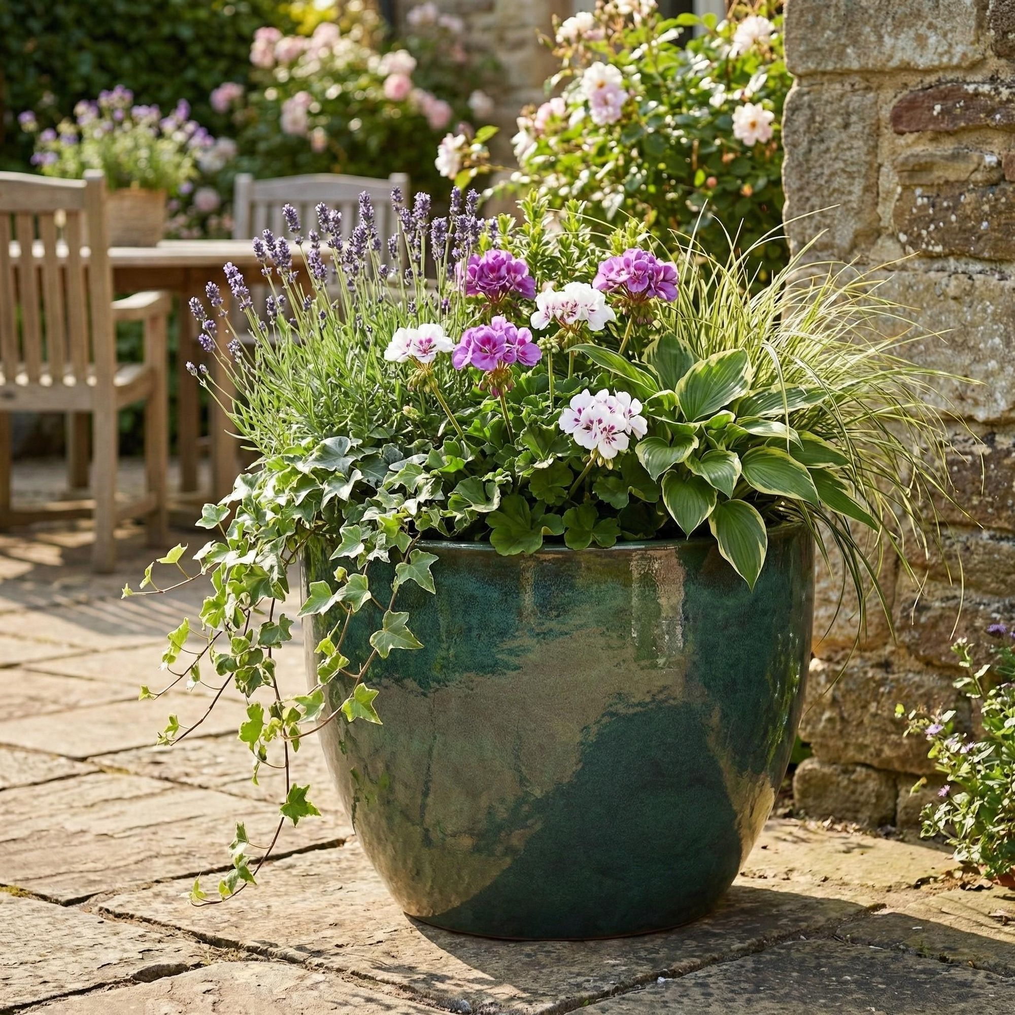 Blumentopf EGG POT 48cm in Moosgrün