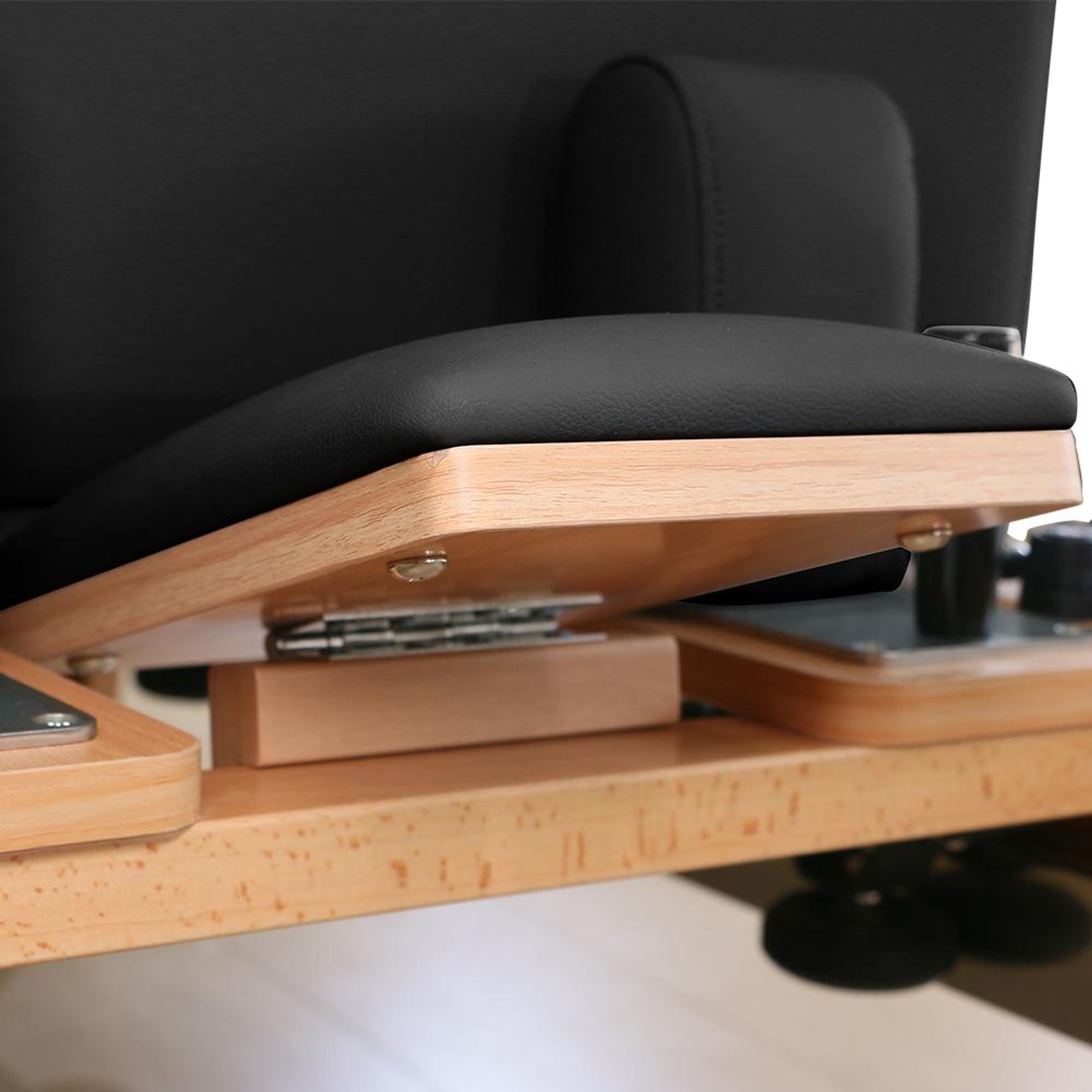 JASPORT P80 Pilates Reformer aus Buchenholz