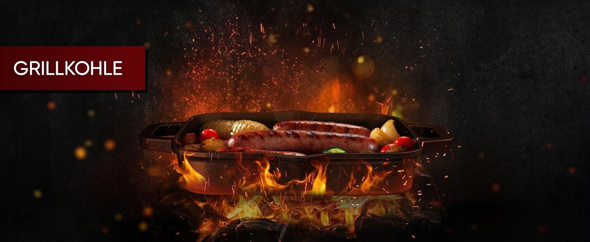 Gusseisenpfanne über offenem Feuer – ideal fürs Outdoor-Cooking & Camping-Gerichte.